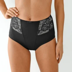 Slip En Shorty<Blancheporte Afslankende gaineslip in kant en microvezel zwart