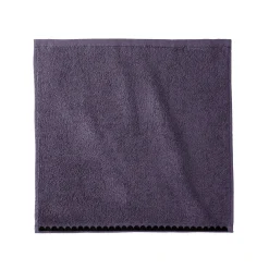 Badhanddoek<Blancheporte Badstof, afgewerkt met fantasieborduursel - 420g/m2 aubergine