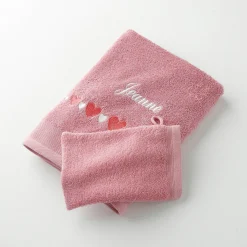 Badhanddoek|Handdoek En Badlaken Kids<Colombine Badstof met geborduurde hartjes, personaliseerbaar oudroze