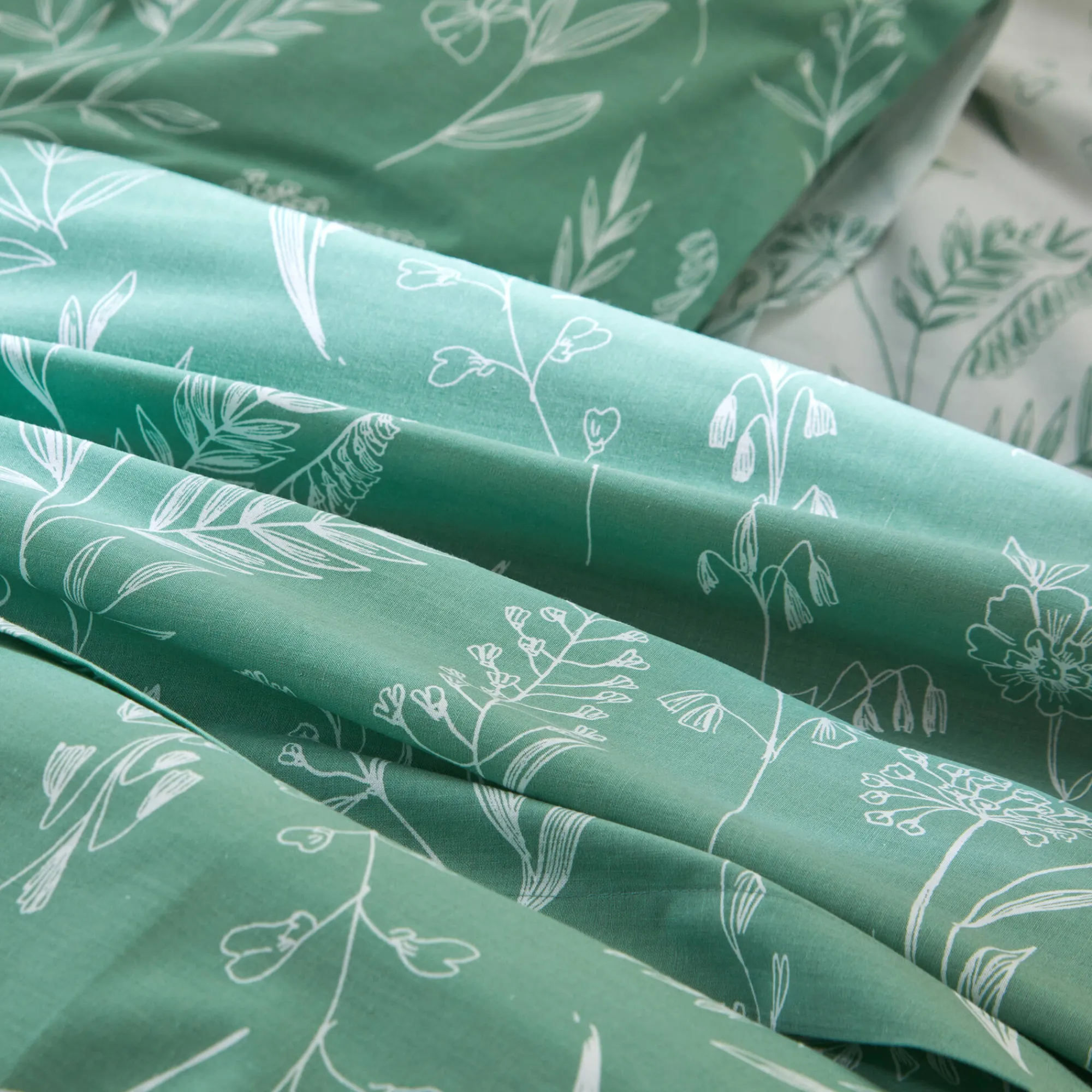 Fantasie Bedlinnen<Colombine Bedlinnen Alessia in katoen met bloemenprint groen