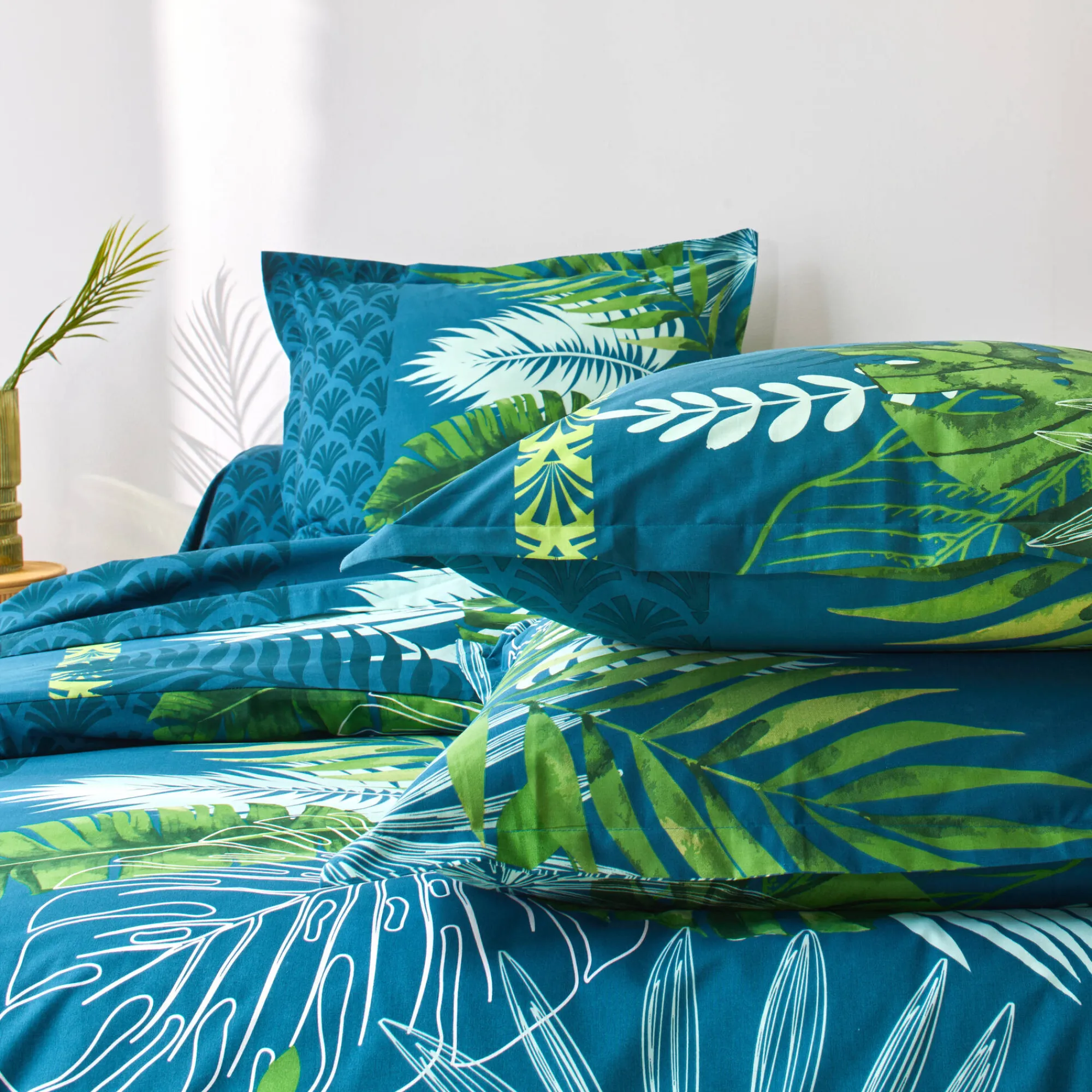 Fantasie Bedlinnen|Vlak Laken<Colombine Bedlinnen Cayenne, in katoen met palmboomprint groen