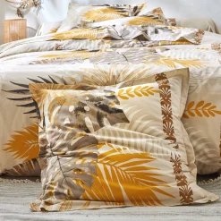 Fantasie Bedlinnen|Vlak Laken<Colombine Bedlinnen Cayenne, in katoen met palmboomprint beige