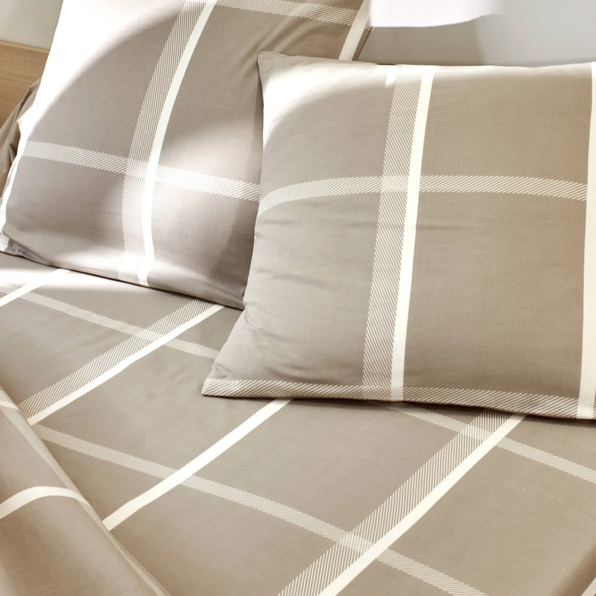 Fantasie Bedlinnen|Vlak Laken<Blancheporte Bedlinnen César, in katoen met ruitjesprint beige