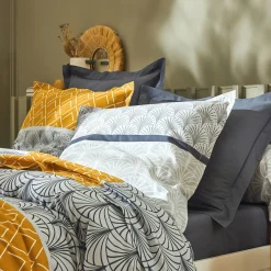 Fantasie Bedlinnen|Vlak Laken<Colombine Bedlinnen Eddy in katoen met grafische motieven karamel