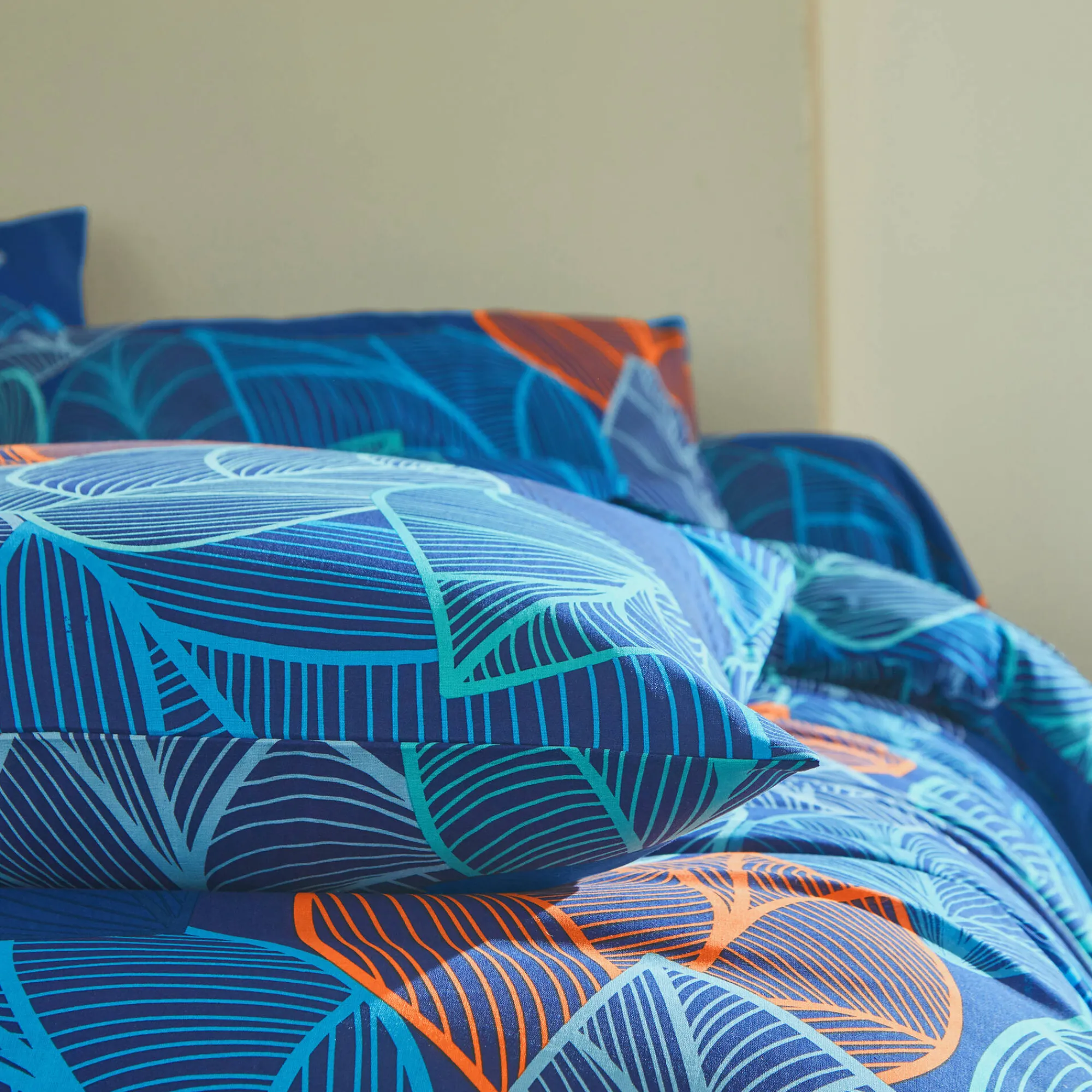Fantasie Bedlinnen|Vlak Laken<Blancheporte Bedlinnen Elsa in polykatoen met bladerenmotief blauw