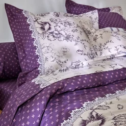Fantasie Bedlinnen|Vlak Laken<Colombine Bedlinnen Gabrielle in flanel met bloemenprint en kant pruim