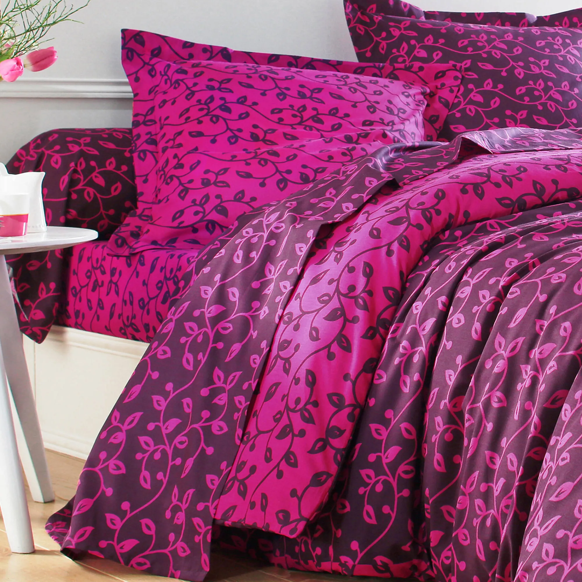 Fantasie Bedlinnen|Vlak Laken<Blancheporte Bedlinnen Héritage in katoen met krulmotieven fuchsia / pruim