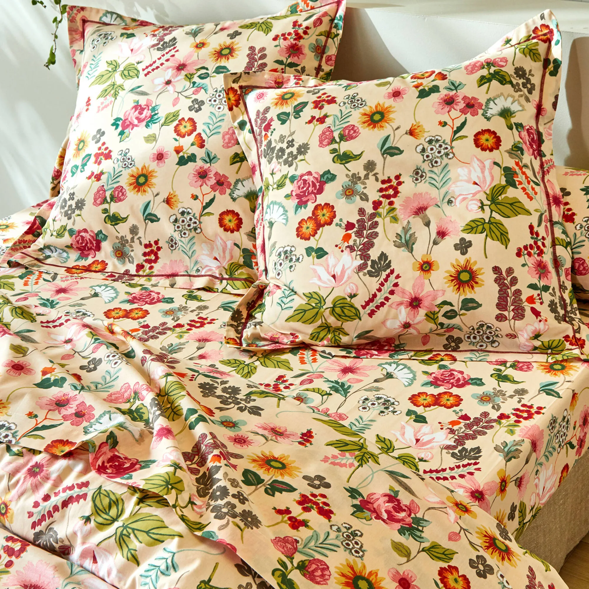 Fantasie Bedlinnen|Vlak Laken<Blancheporte Bedlinnen Kelly in katoen met bloemenprint beige