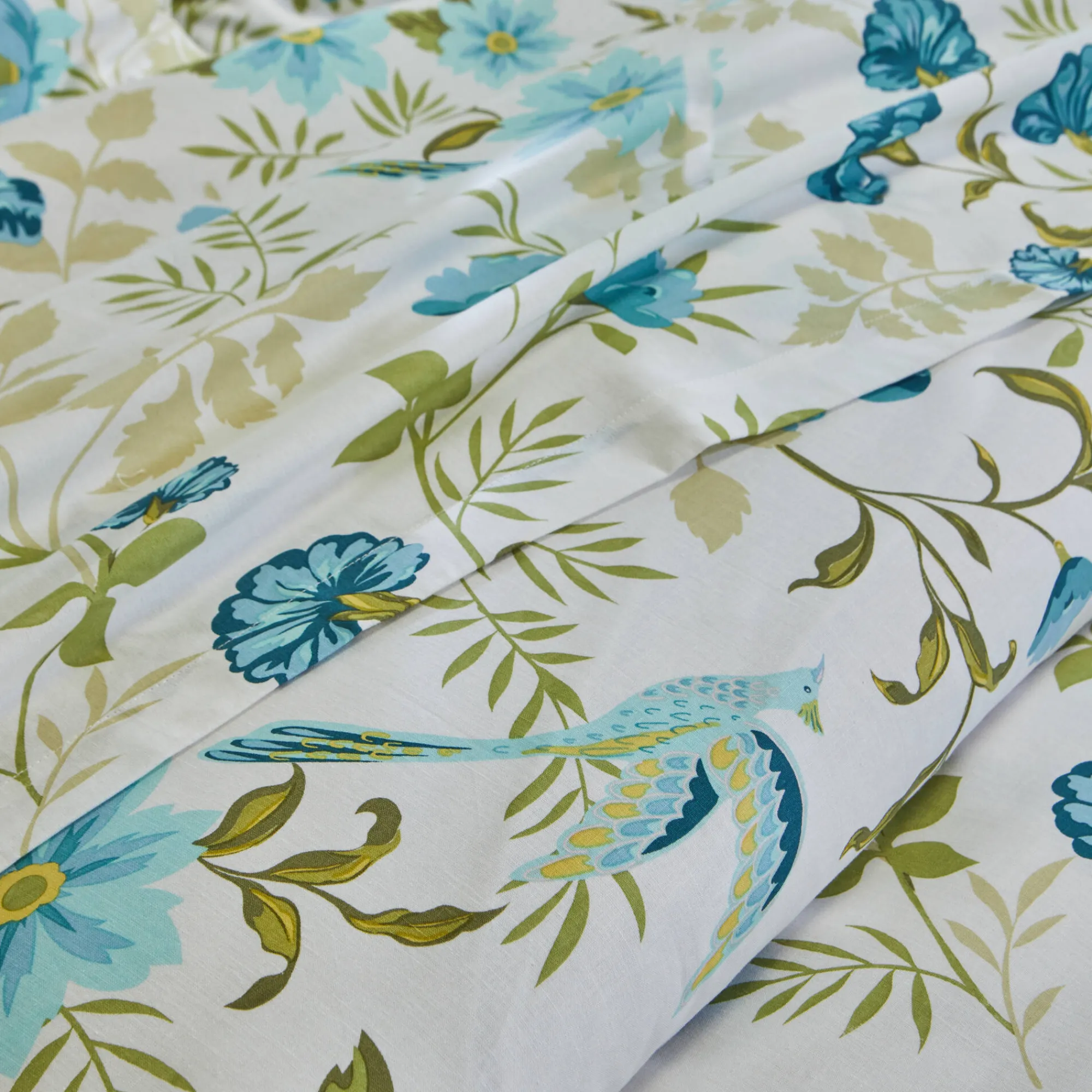 Fantasie Bedlinnen|Vlak Laken<Colombine Bedlinnen Lola met bloemenprint - in katoen blauw / wit