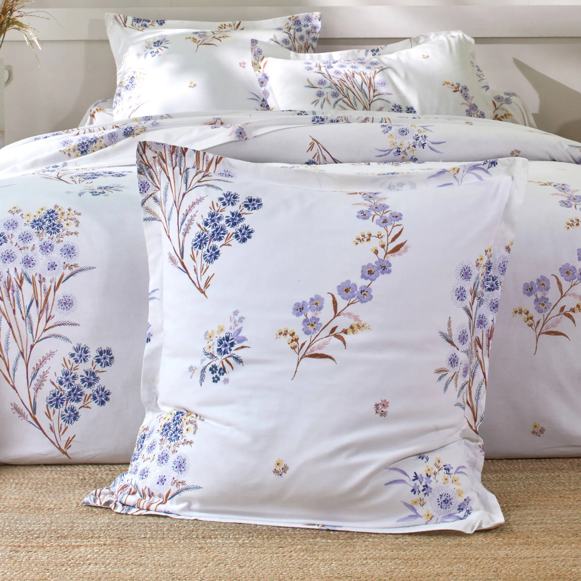 Fantasie Bedlinnen|Vlak Laken<Colombine Bedlinnen Madeleine, in katoen wit / blauw