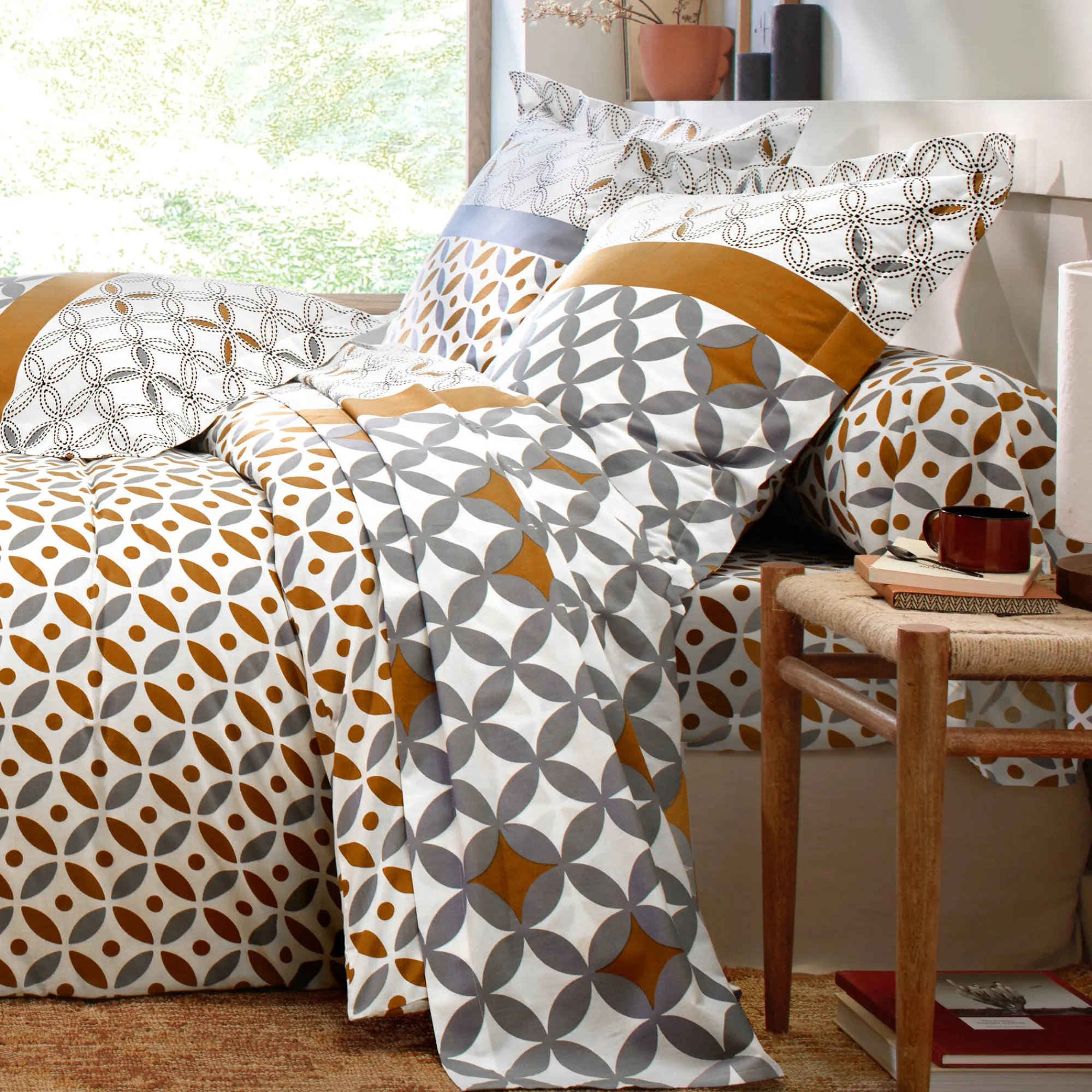 Fantasie Bedlinnen|Vlak Laken<Colombine Bedlinnen Marlox in katoen met geometrische motieven grijs / karamel
