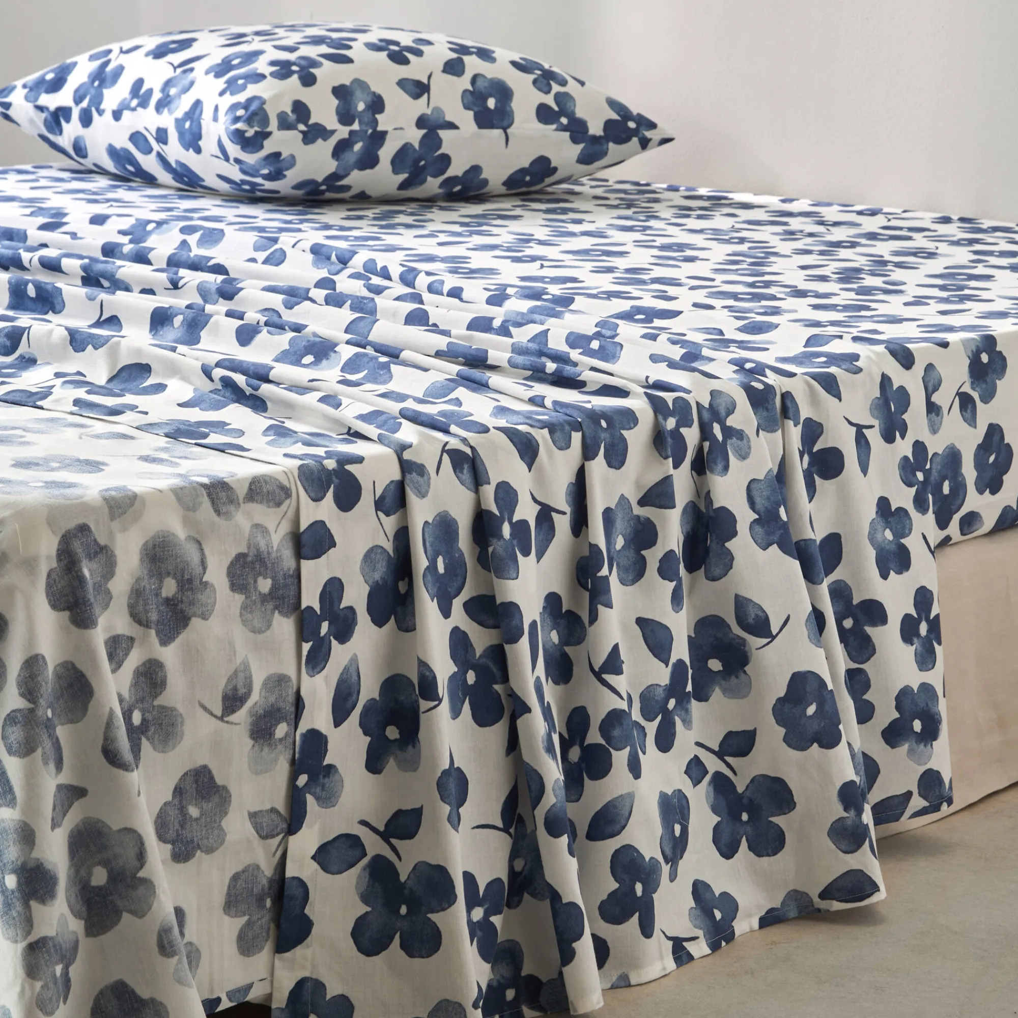 Fantasie Bedlinnen|Vlak Laken<Blancheporte Bedlinnen Petunia in bedrukt katoen blauw