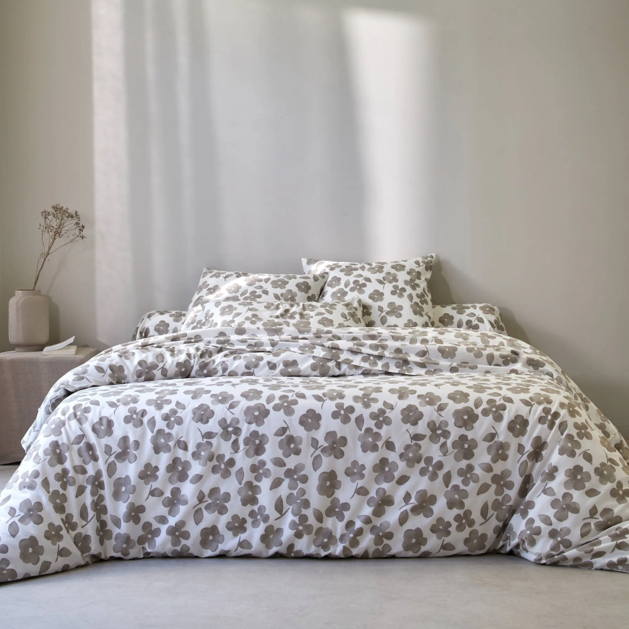 Fantasie Bedlinnen|Vlak Laken<Blancheporte Bedlinnen Petunia in bedrukt katoen grijsbeige