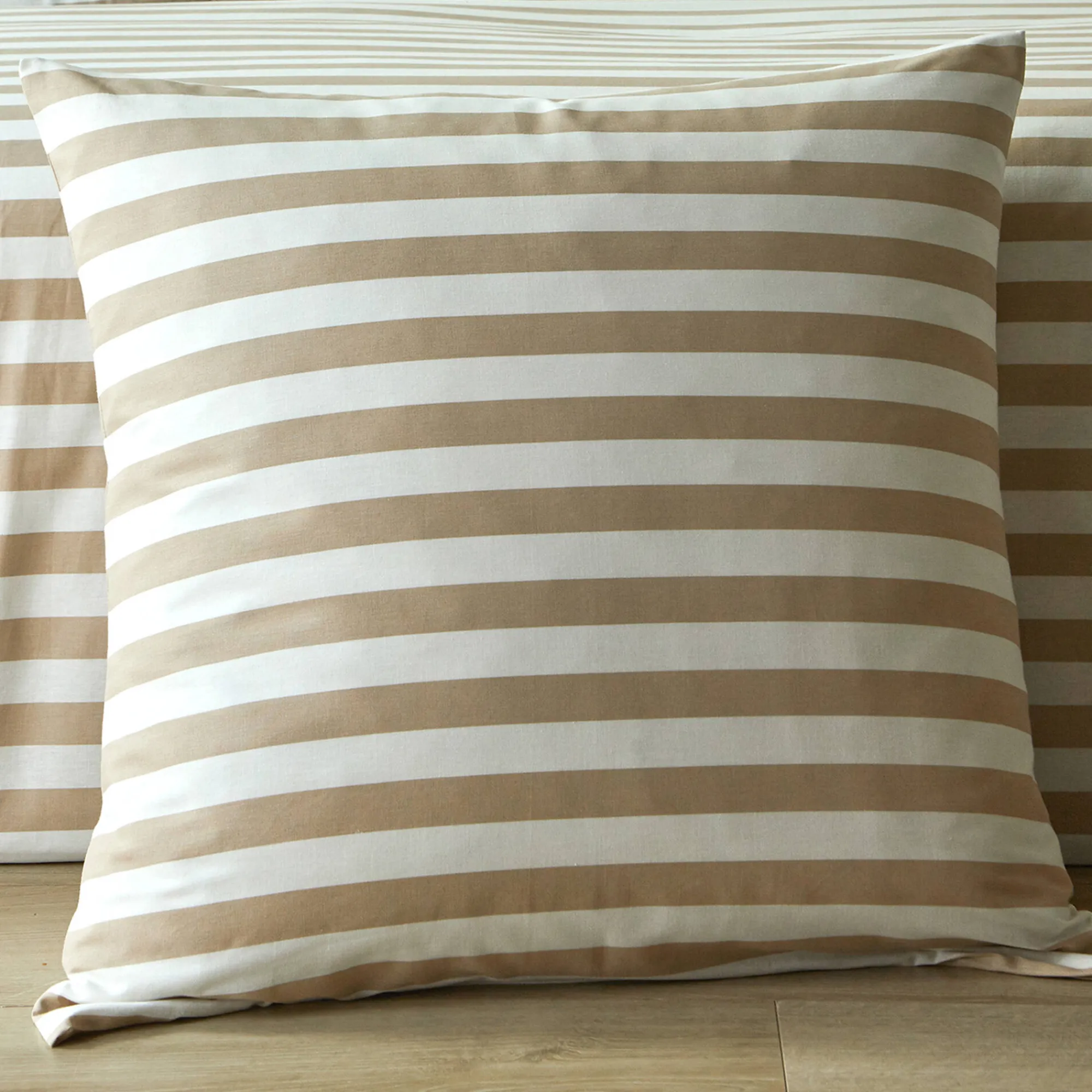 Fantasie Bedlinnen|Vlak Laken<Blancheporte Bedlinnen Romy, gestreept - in katoen beige