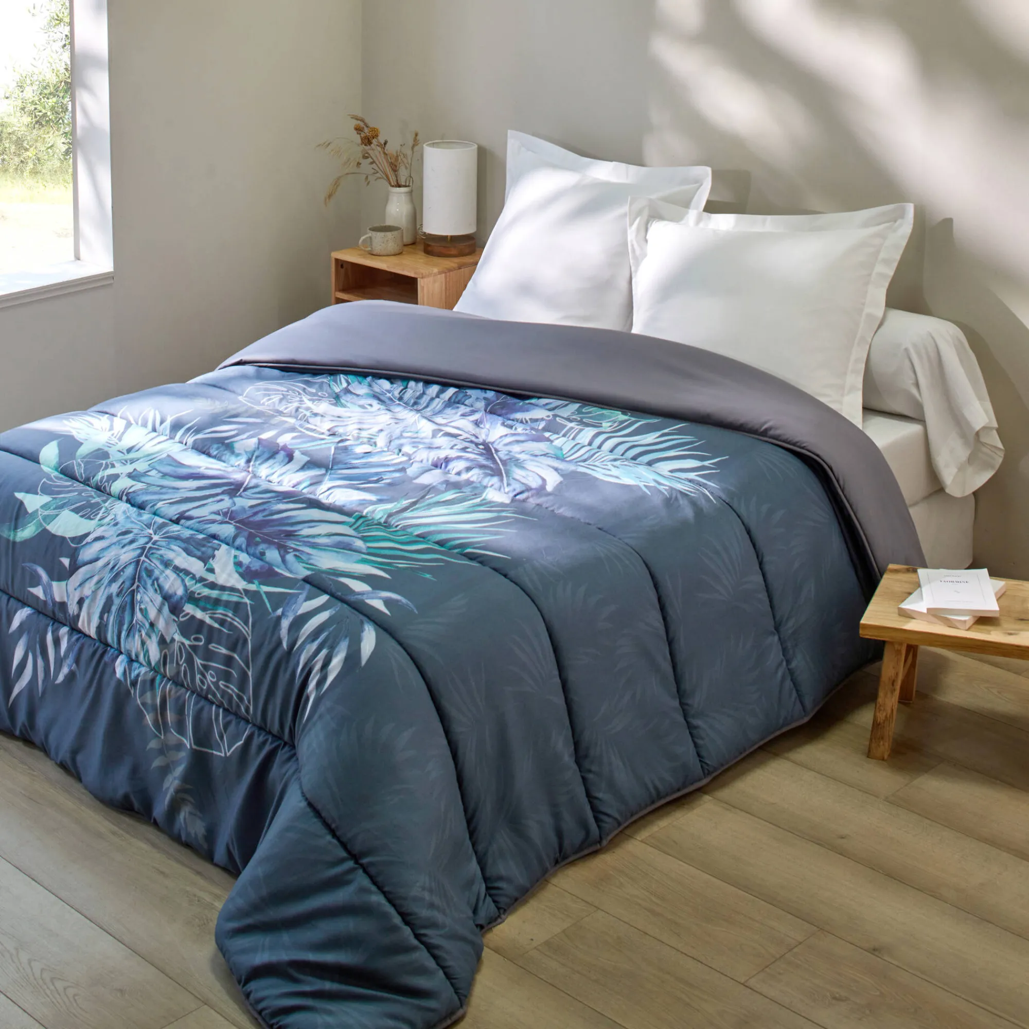 Dekbed<Blancheporte Bedrukt dekbed in microvezel, Savanne 400 g/m2 blauw / groen