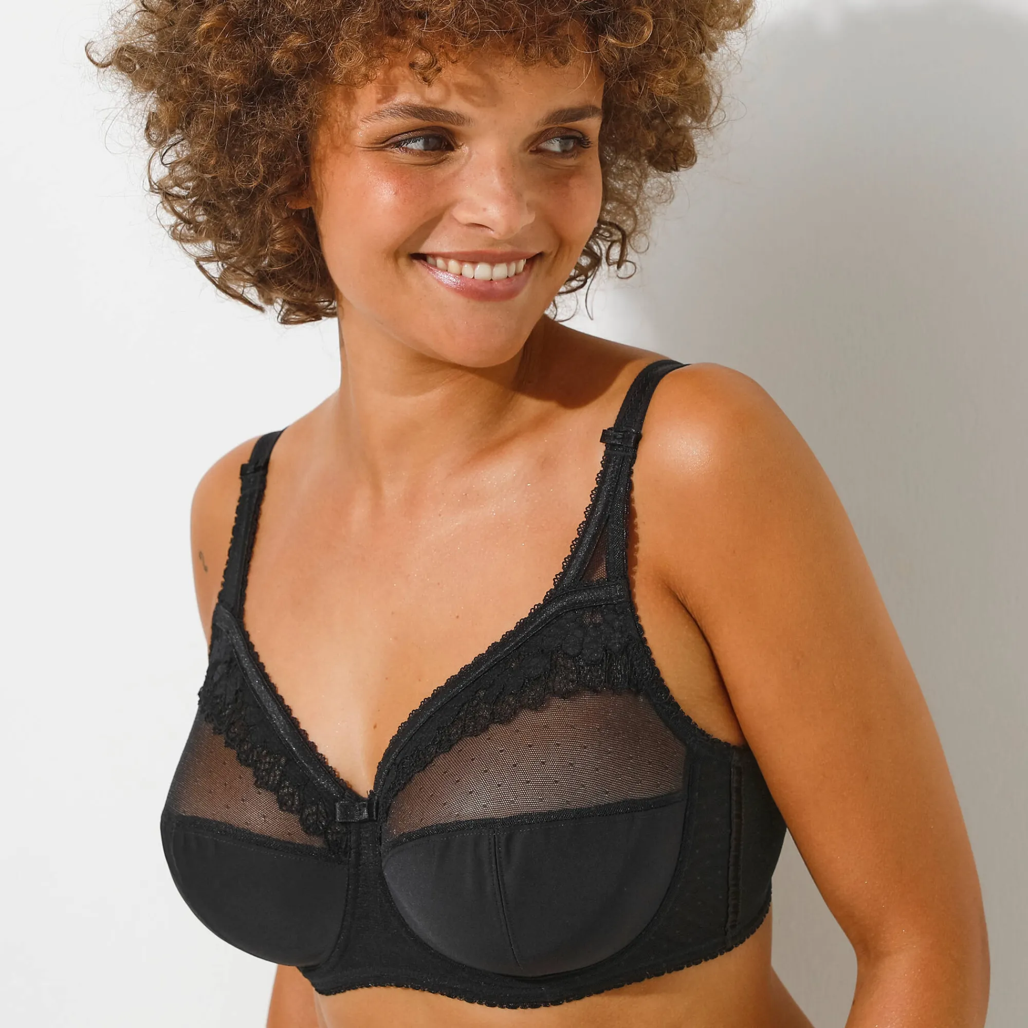 Beha<Playtex Beha Cross Your Heart in kant - met beugels zwart