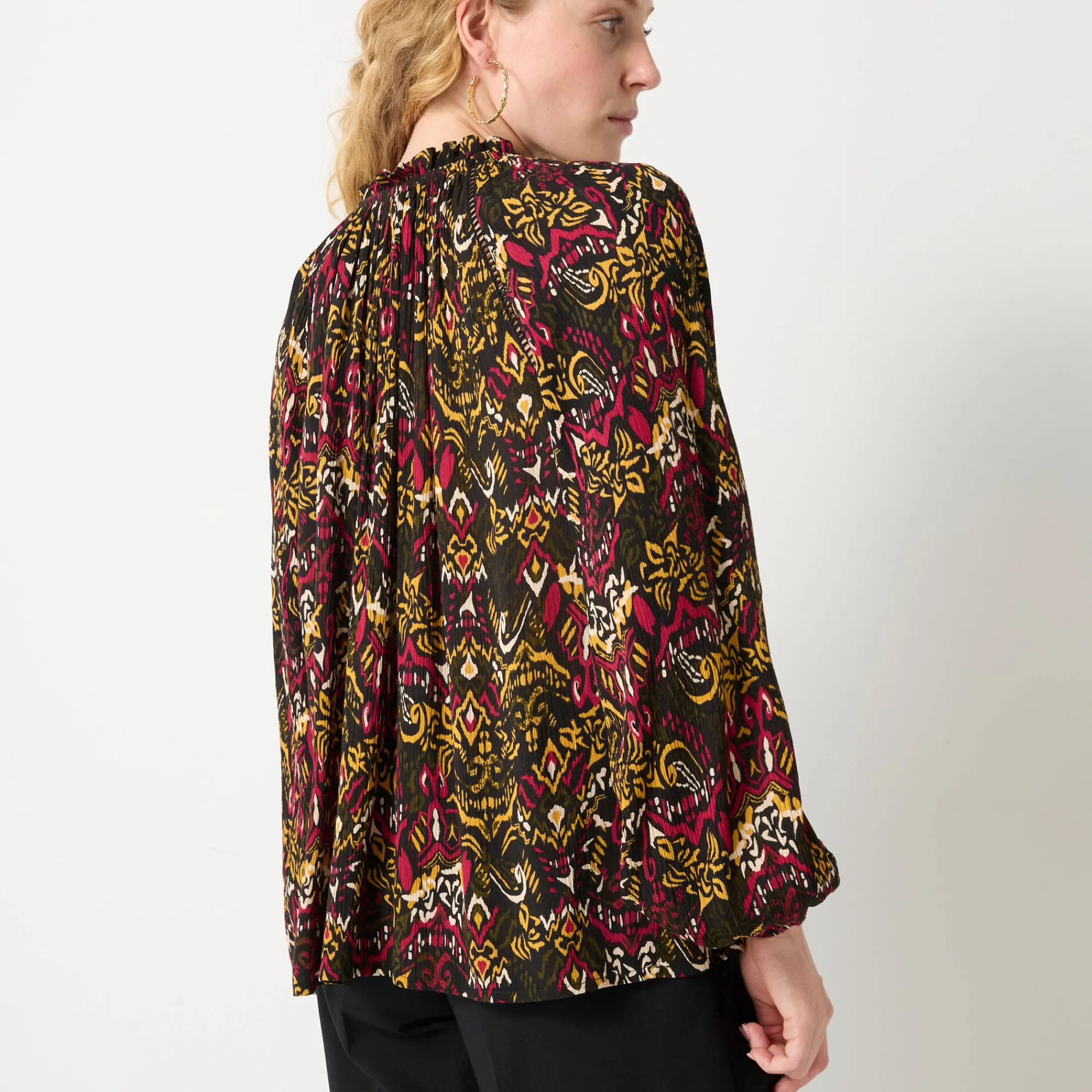 Bloes En Tuniek<Blancheporte Bloes in creponvoile met etnische print zwart / veelkleurig