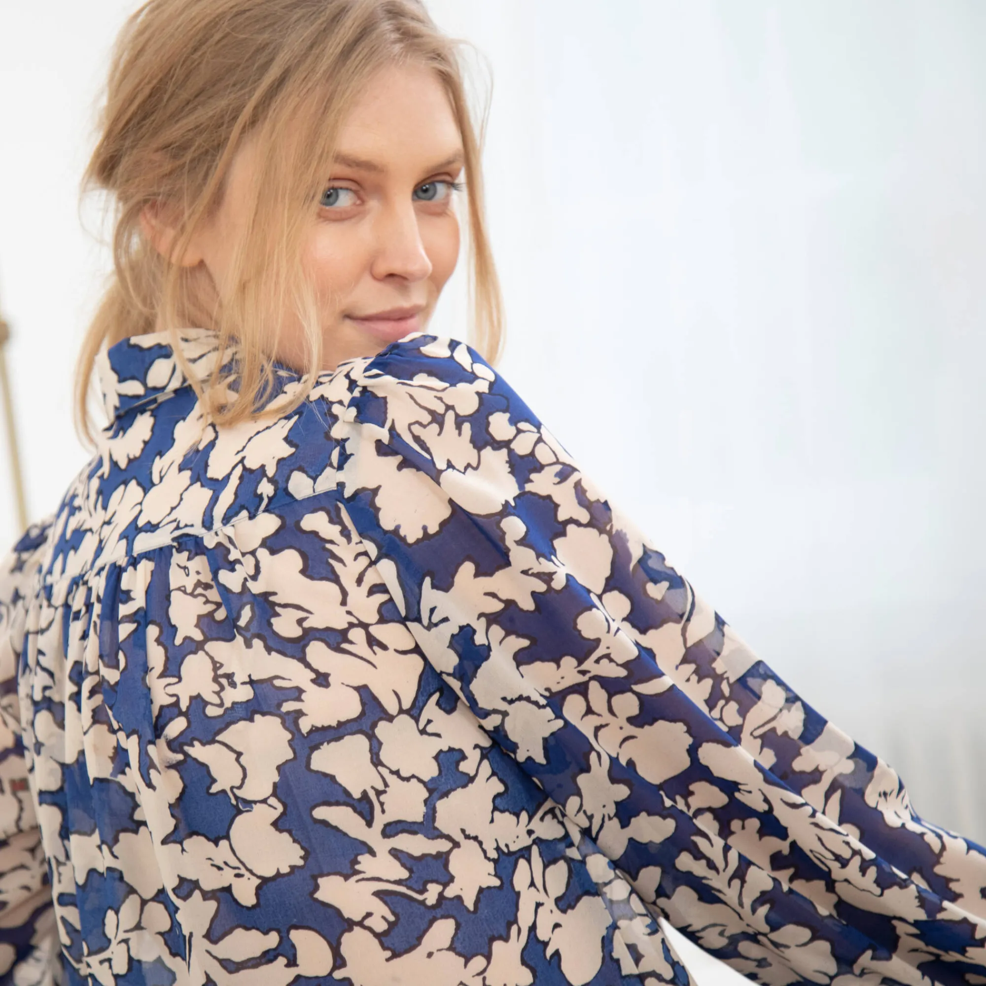 Bloes En Tuniek<Blancheporte Bloes in voile, bloemenprint marine
