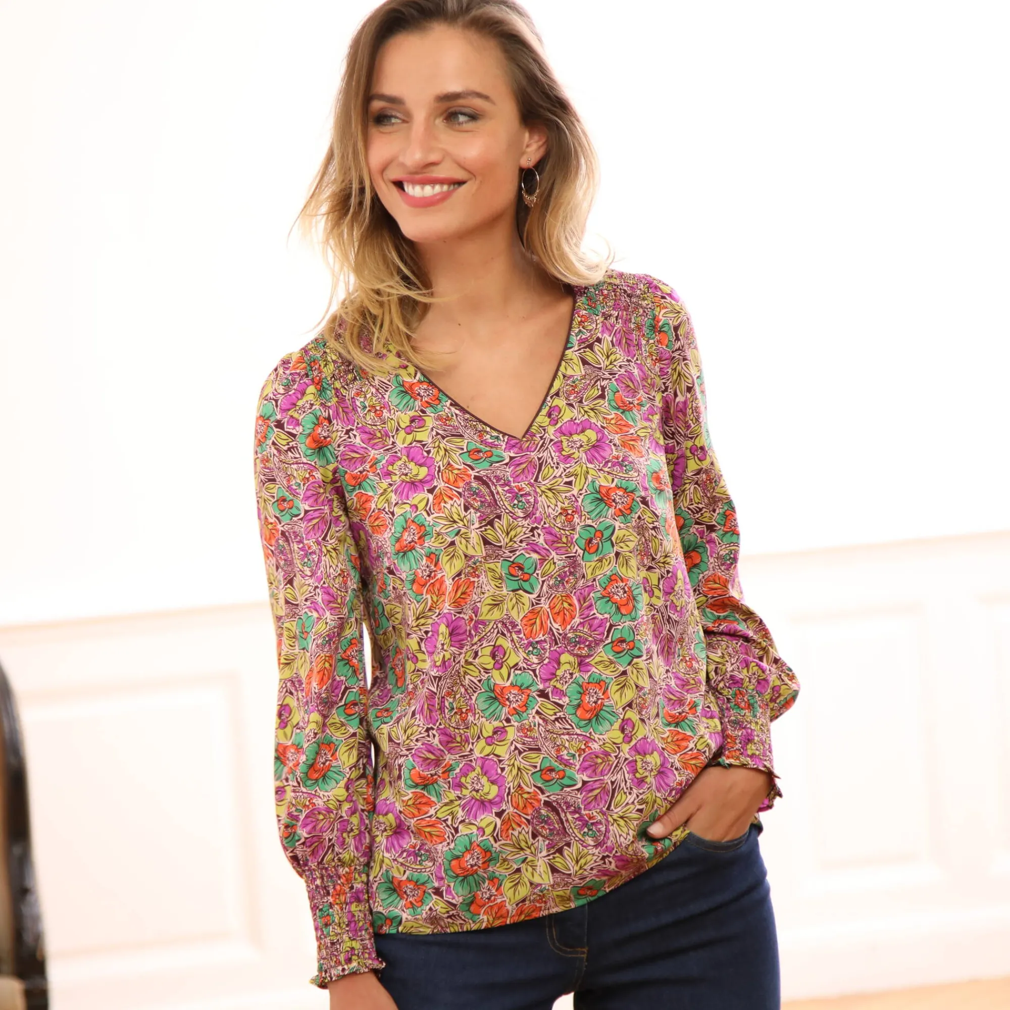 Bloes En Tuniek<Blancheporte Bloes met bloemenprint en smokwerk aan de schouders violine / groen