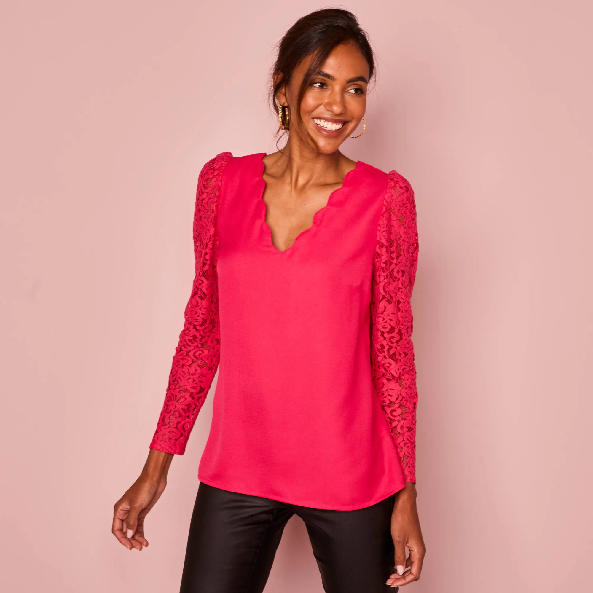 Bloes En Tuniek<Blancheporte Bloes met festonrand achter framboos