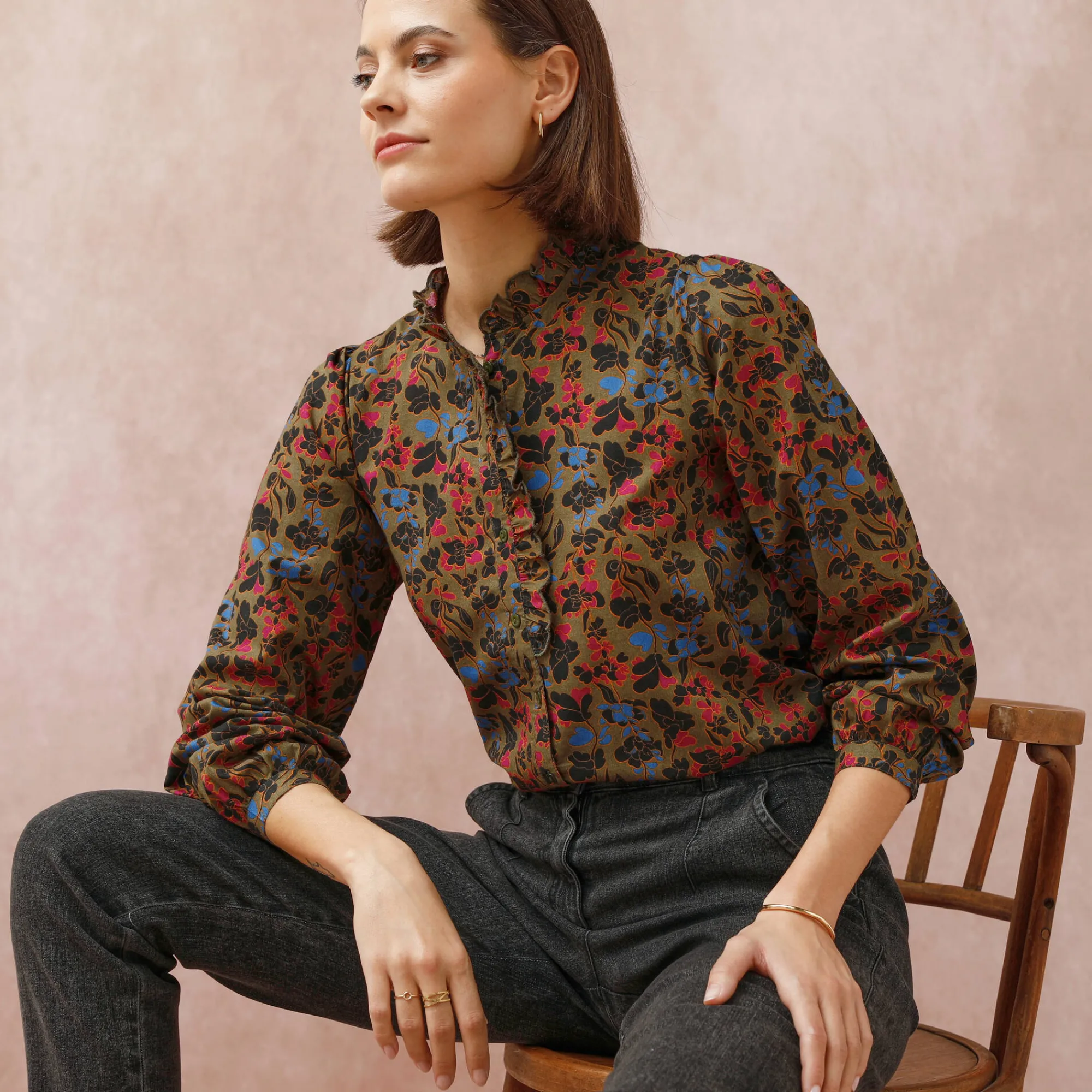 Bloes En Tuniek<Blancheporte Bloes met fronskraag, bloemenprint olijfgroen