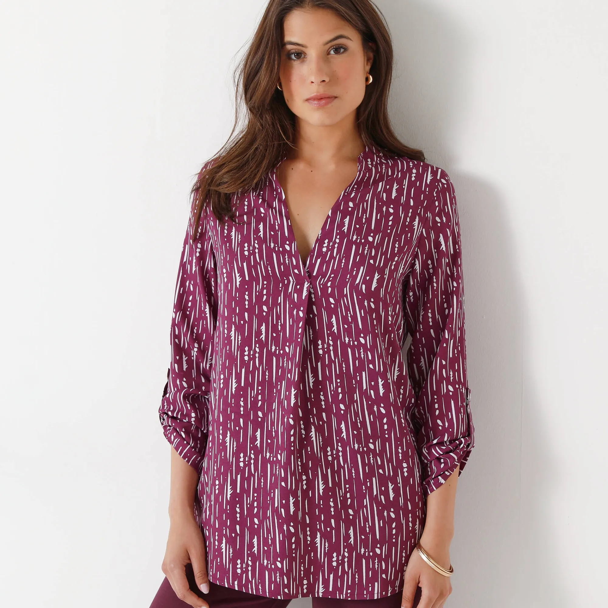 Bloes En Tuniek<Blancheporte Bloes met grafische print en Tunesische hals, crêpe pruim / wit
