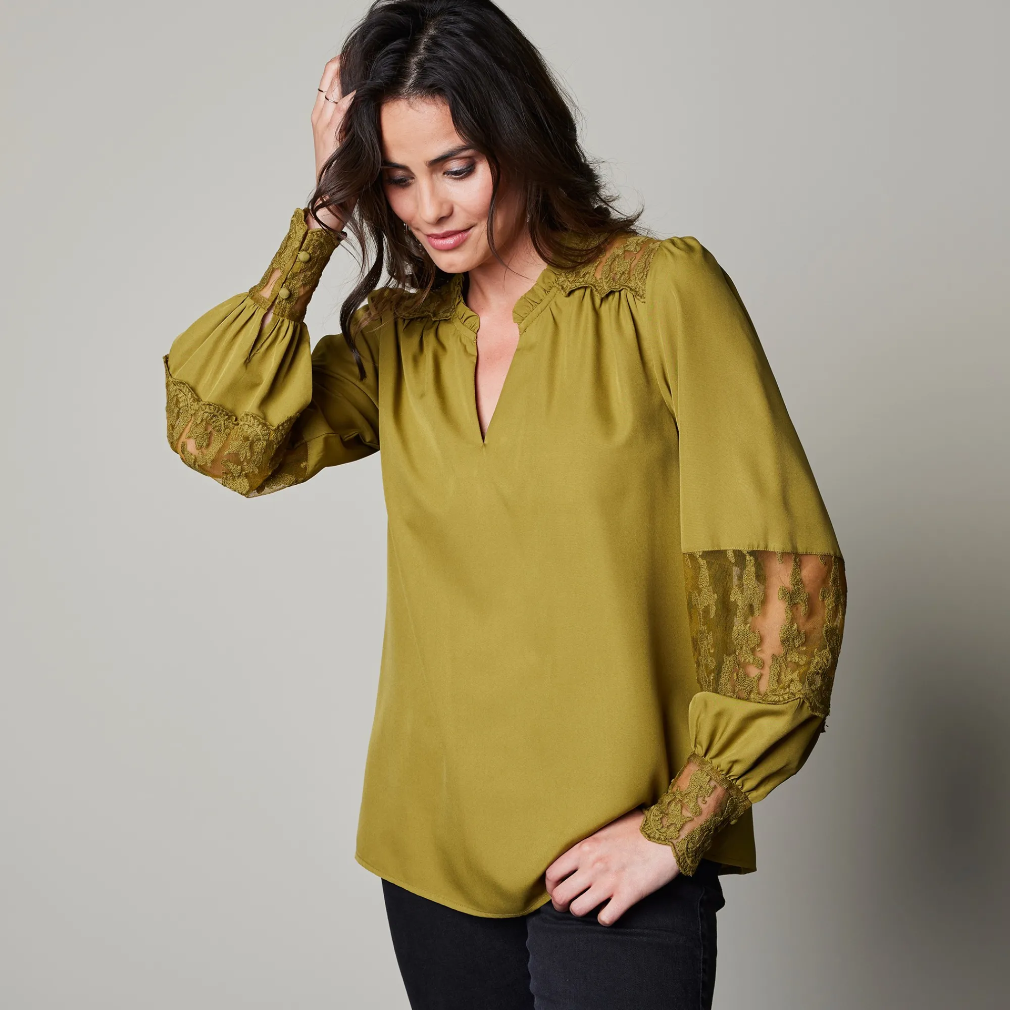 Bloes En Tuniek<Blancheporte Bloes met kant en lange, bloezende mouwen mosgroen
