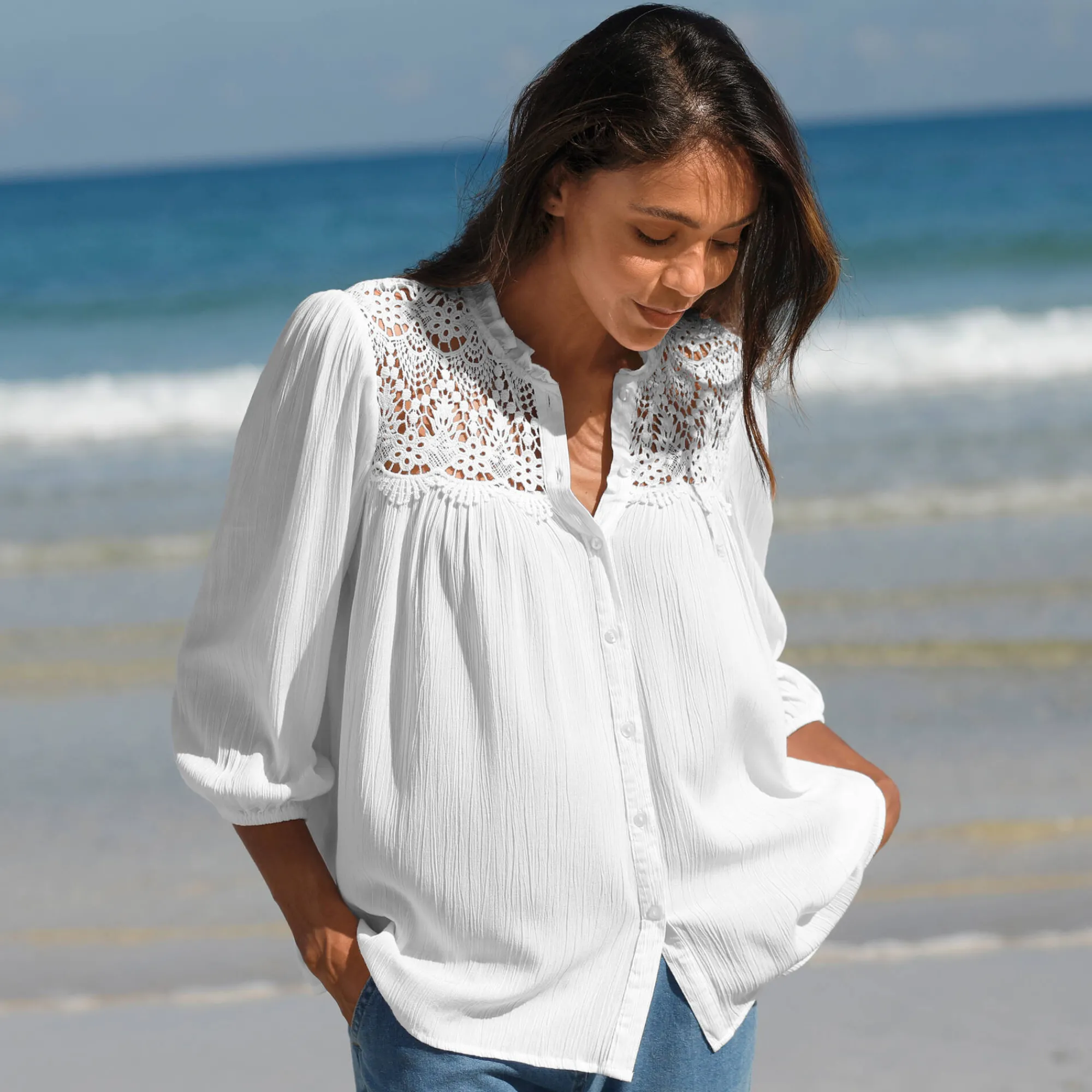 Bloes En Tuniek<Blancheporte Bloes met knoopsluiting en macramé, kraagje met stroken wit