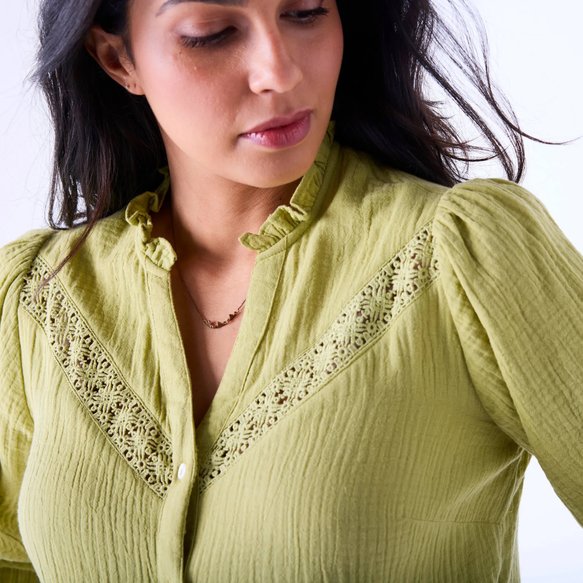 Bloes En Tuniek<Blancheporte Bloes met knoopsluiting en macramé, katoengaas mosgroen