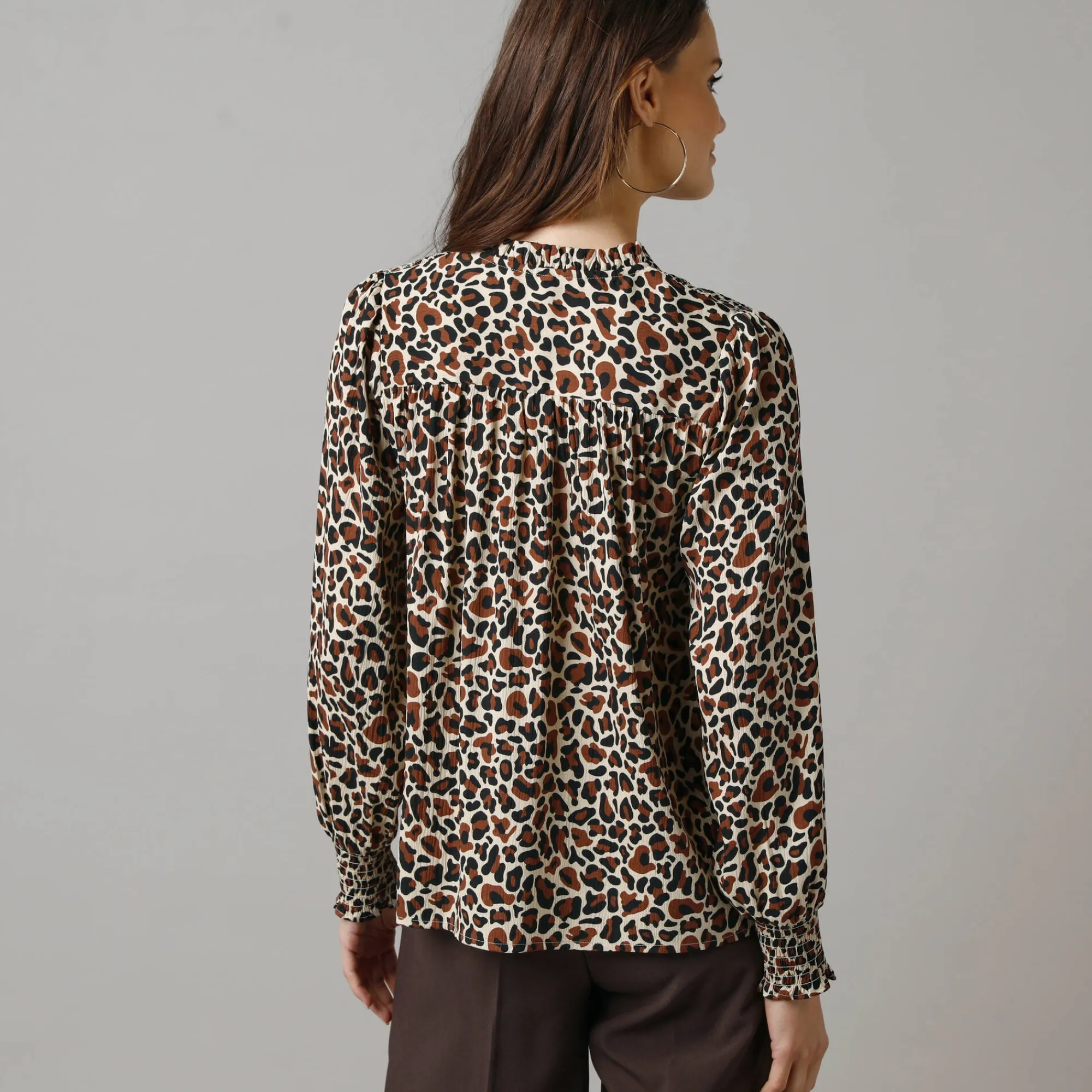 Bloes En Tuniek<Lora Zellini Bloes met luipaardprint, details in smokwerk karamel / zwart