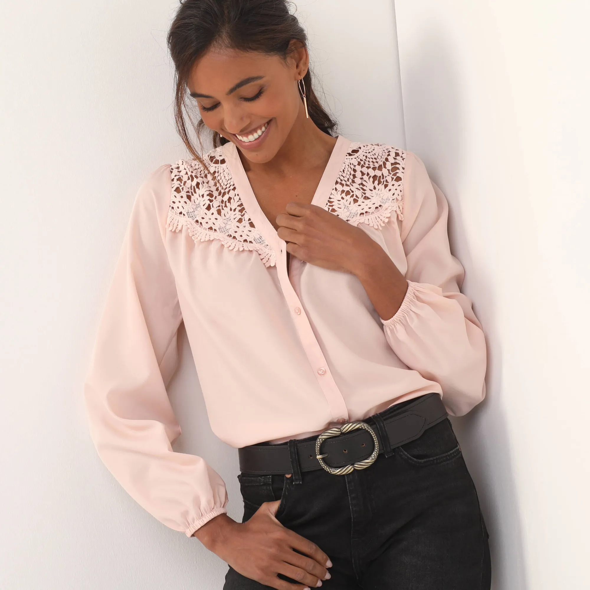 Feestoutfits Dames|Bloes En Tuniek<Blancheporte Bloes met pasje in geschulpt macramé, bloezende mouwen poederroze