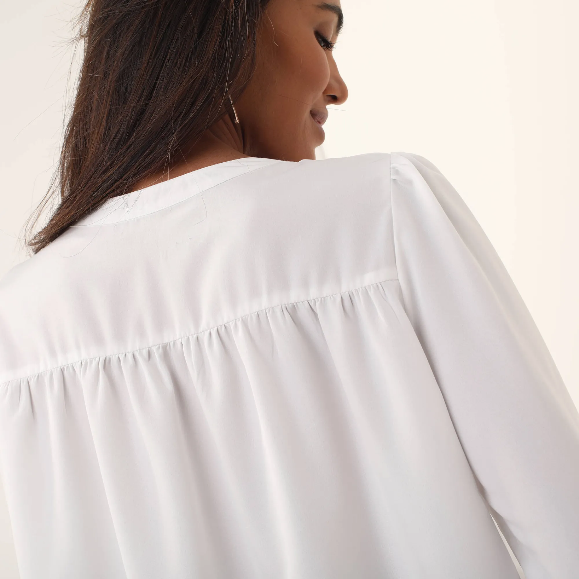Feestoutfits Dames|Bloes En Tuniek<Blancheporte Bloes met pasje in geschulpt macramé, bloezende mouwen gebroken wit