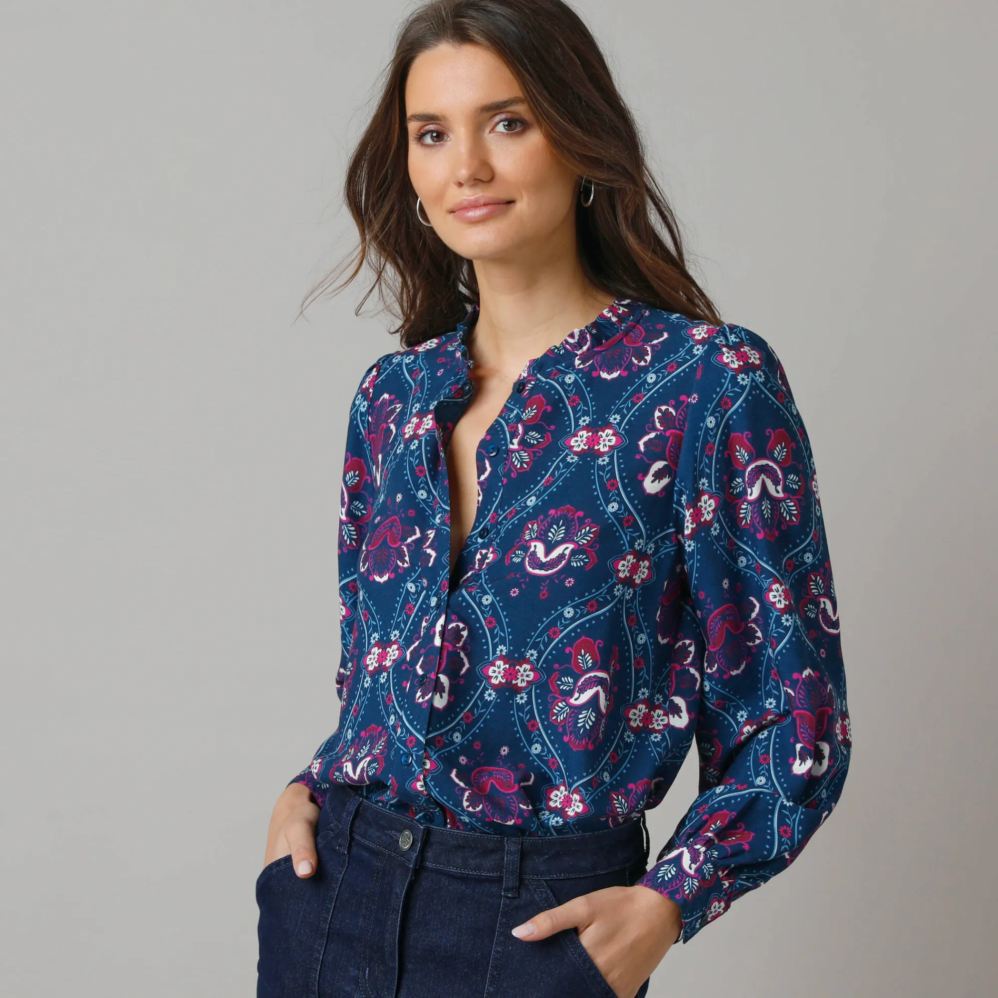 Feestoutfits Dames|Bloes En Tuniek<Lora Zellini Bloes met ruchekraag en pofmouwen, bloemenprint blauw