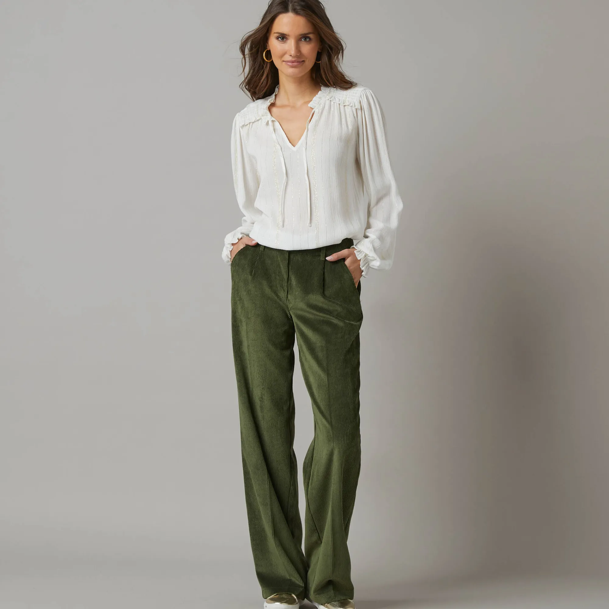 Bloes En Tuniek<Lora Zellini Bloes met smokwerk in crepon, glansdraad ecru