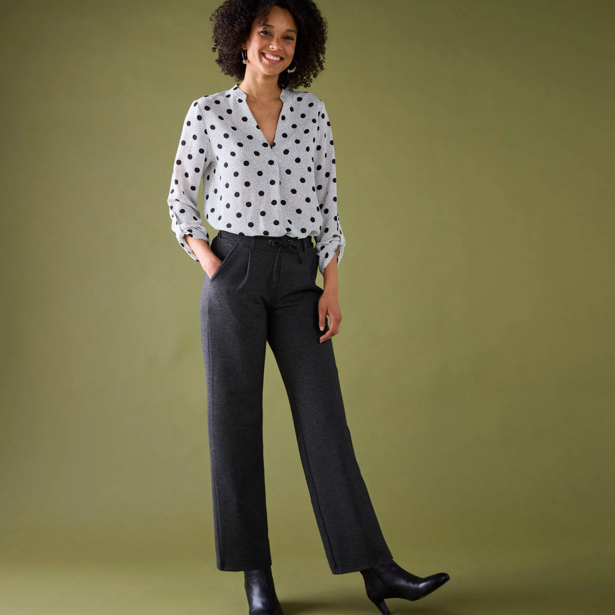 Bloes En Tuniek<Blancheporte Bloes met stippenprint en Tunesische hals, crêpe ecru / zwart