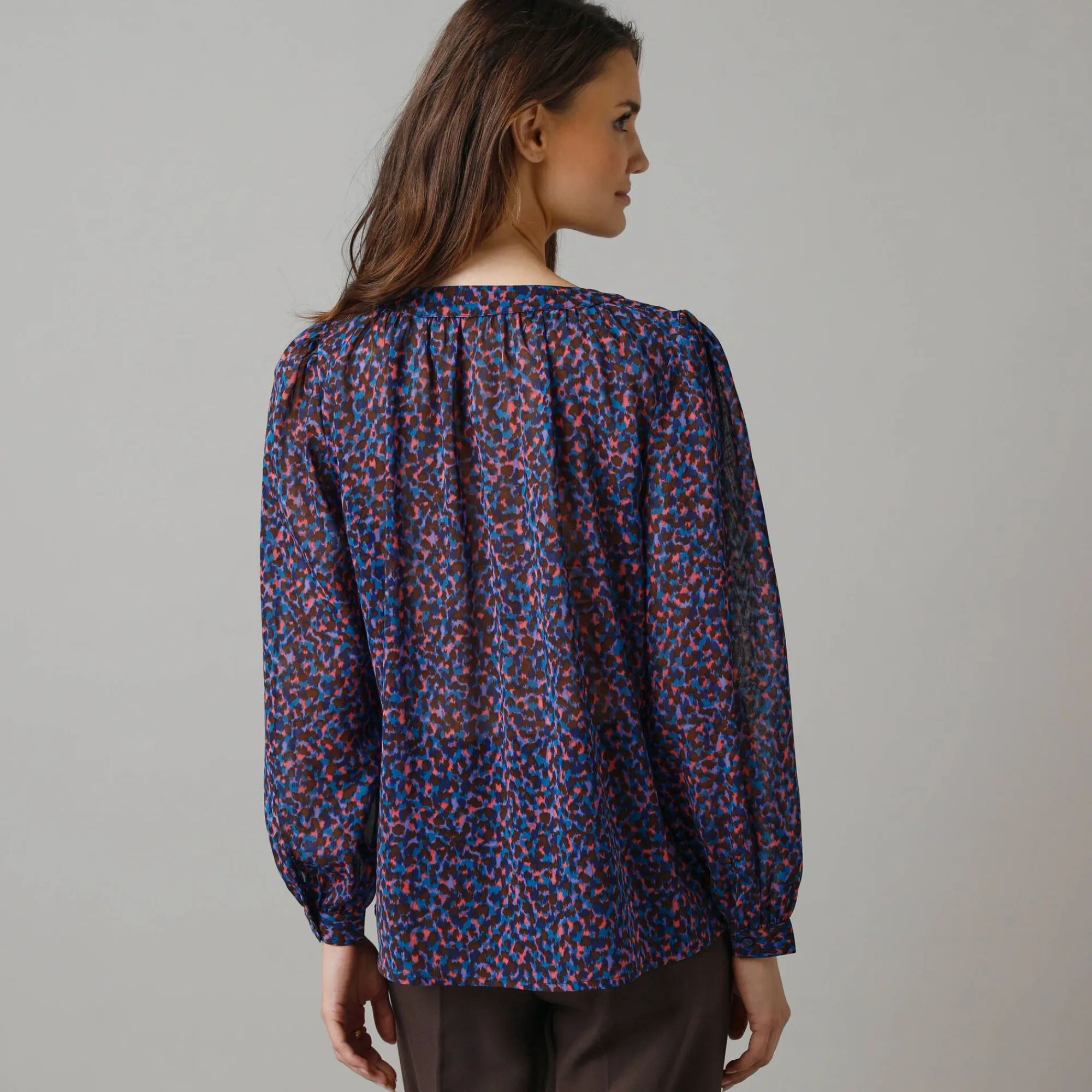 Feestoutfits Dames|Bloes En Tuniek<Lora Zellini Bloes met Tunesische hals en dierenhuidprint, lange mouwen veelkleurig