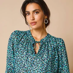 Bloes En Tuniek<Lora Zellini Bloes met Tunesische hals en dierenhuidprint, lange mouwen groen / blauw
