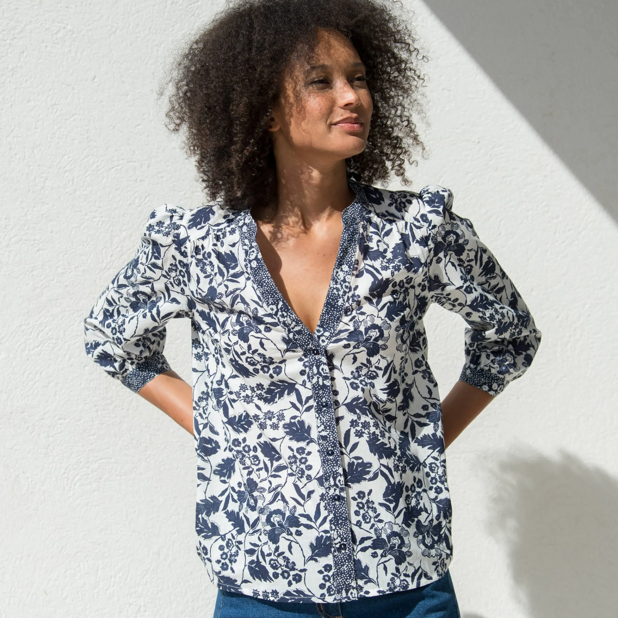 Bloes En Tuniek<Blancheporte Bloes met Tunesische hals en 3/4-mouwen, tweekleurige print ecru / marine