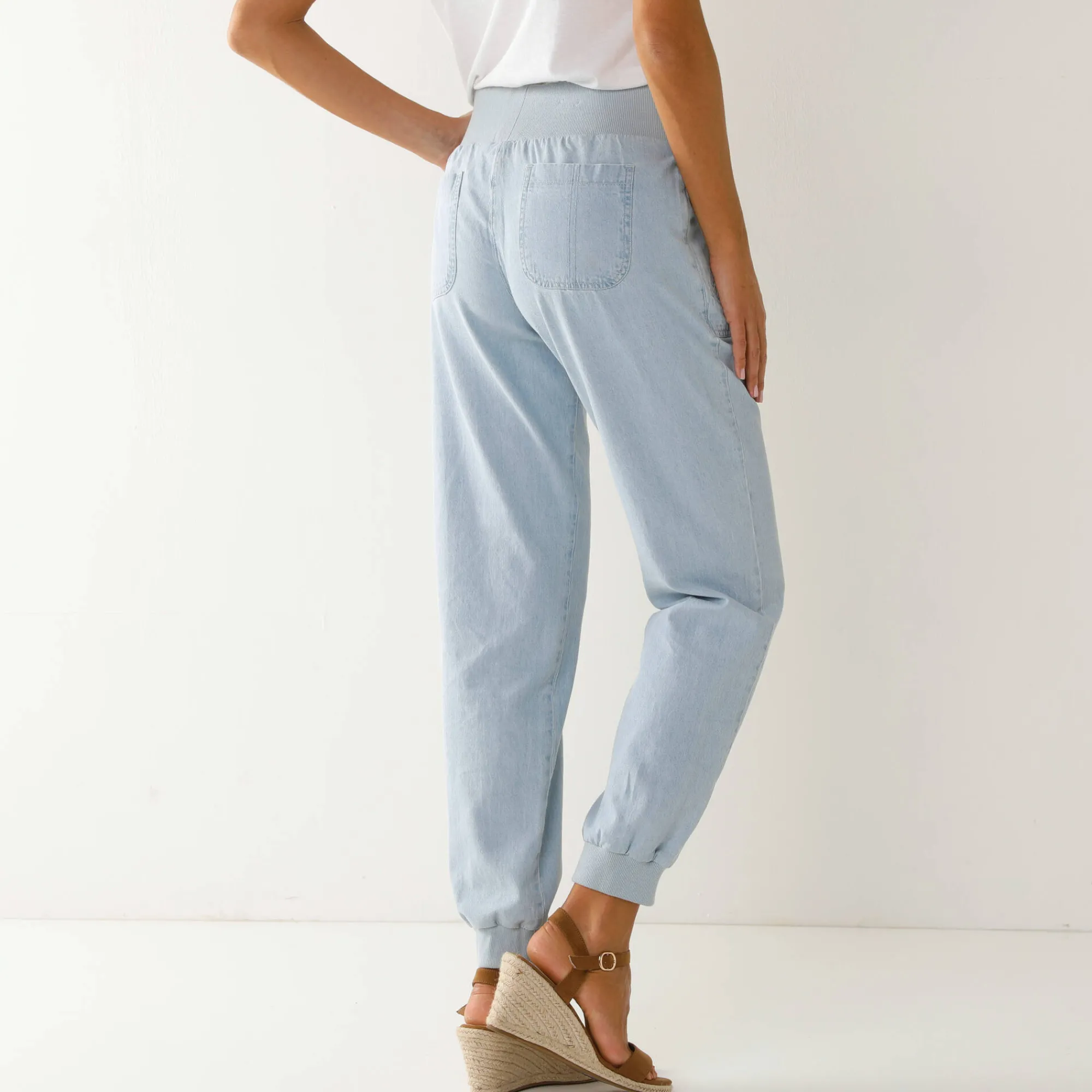 Jeans<Blancheporte Bloezende jeans met elastische taille bleached light