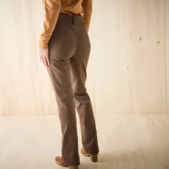 Broek<Blancheporte Bootcut broek, opgestikte zakken chocolade