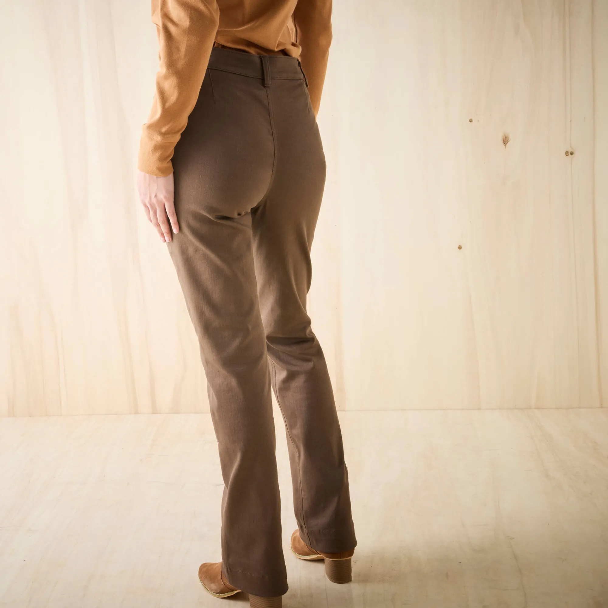 Broek<Blancheporte Bootcut broek, opgestikte zakken chocolade