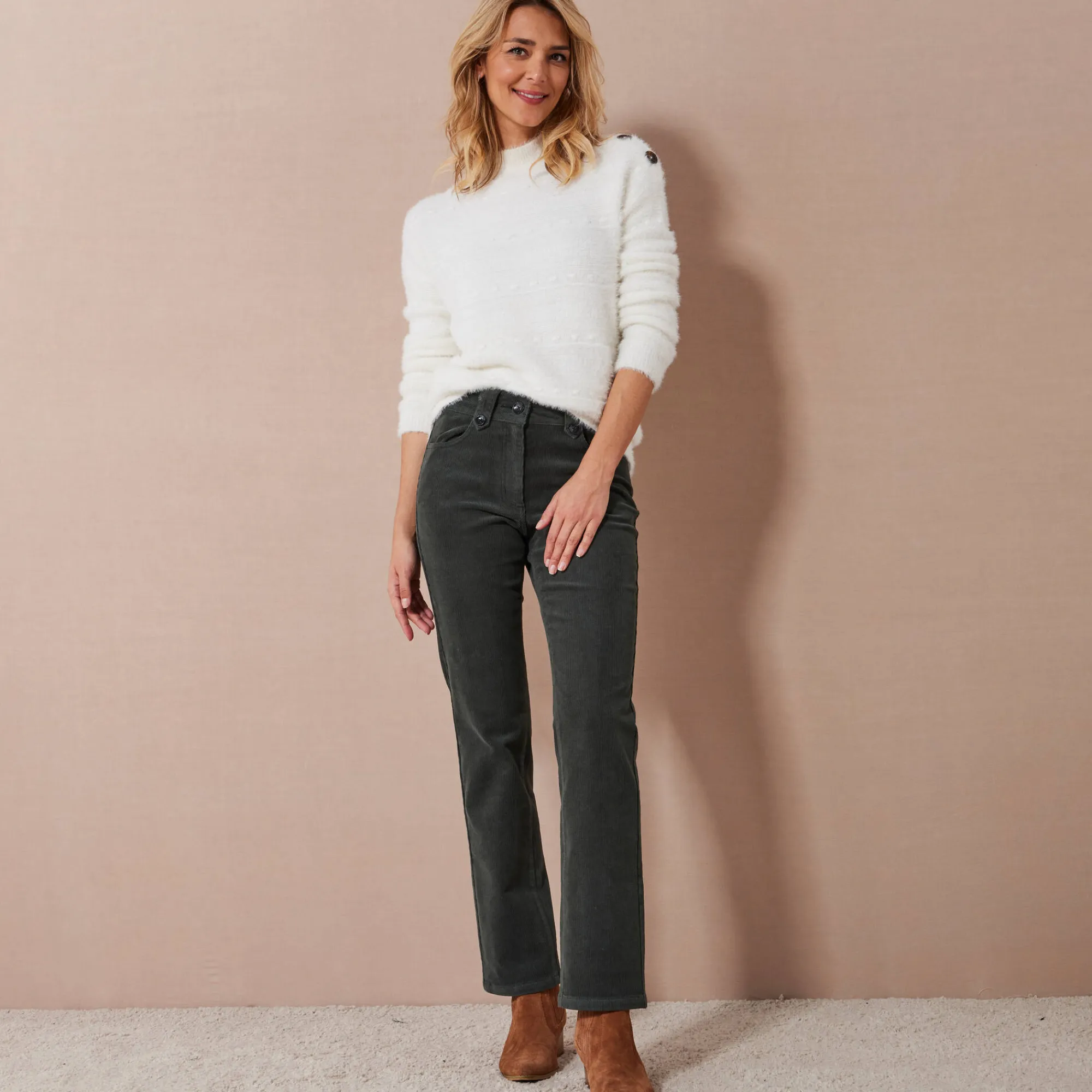 Broek<Blancheporte Broek in ribvelours met recht model donkergroen
