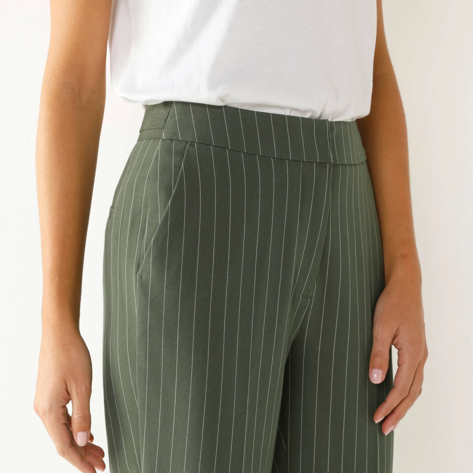 Broek<Blancheporte 7/8-broek in slimmodel, strepenprint kaki