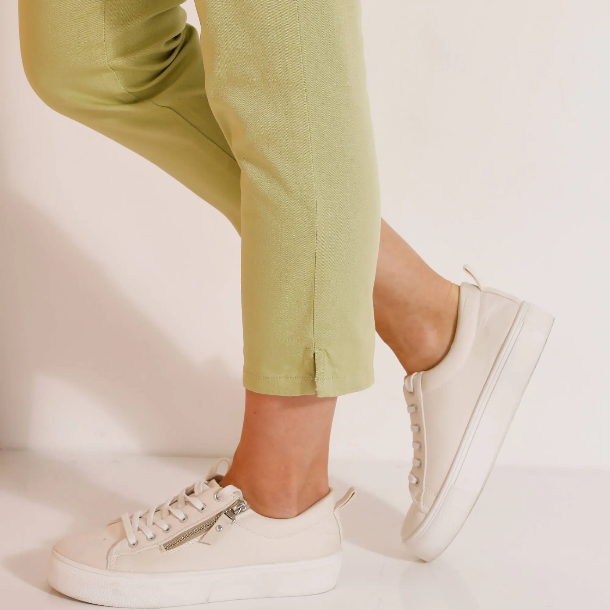 Broek<Blancheporte 3/4-broek met elastische taille lindegroen