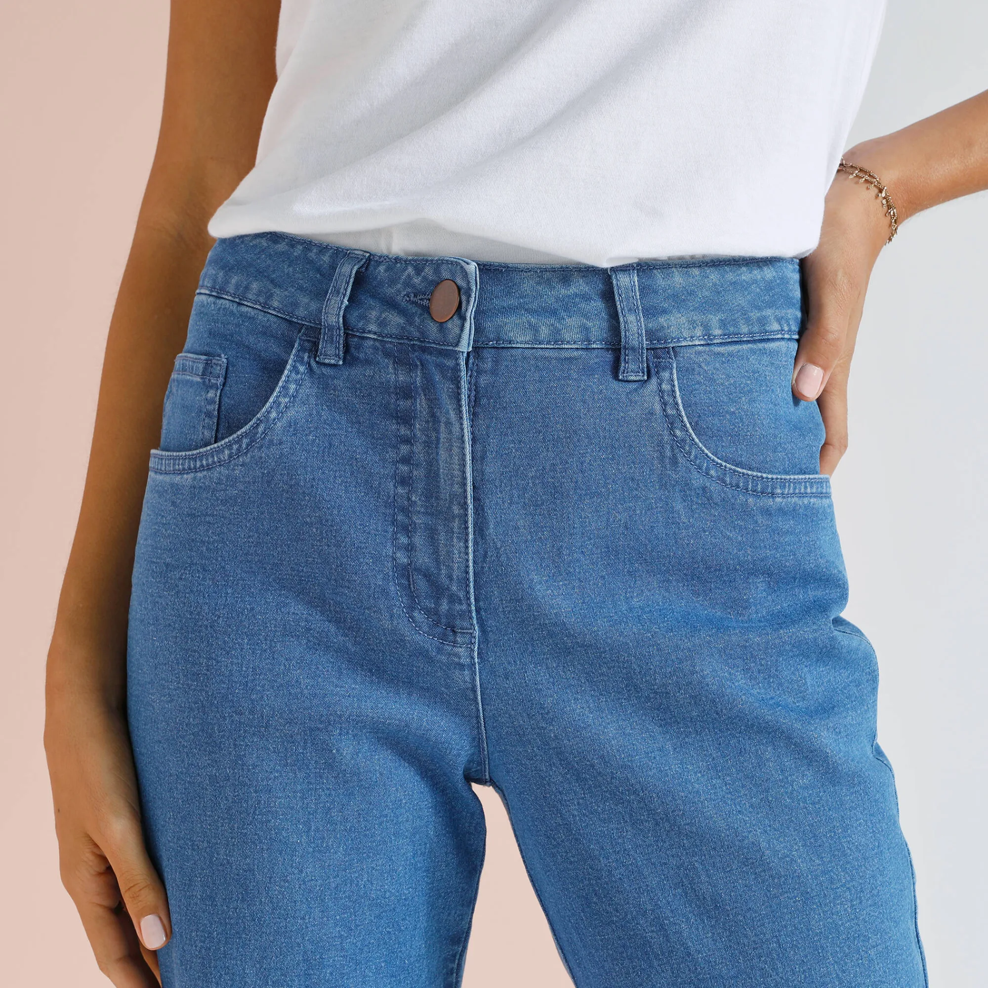 Broek<Blancheporte Broek met 'platte buik'-effect in rekbaar katoen bleached