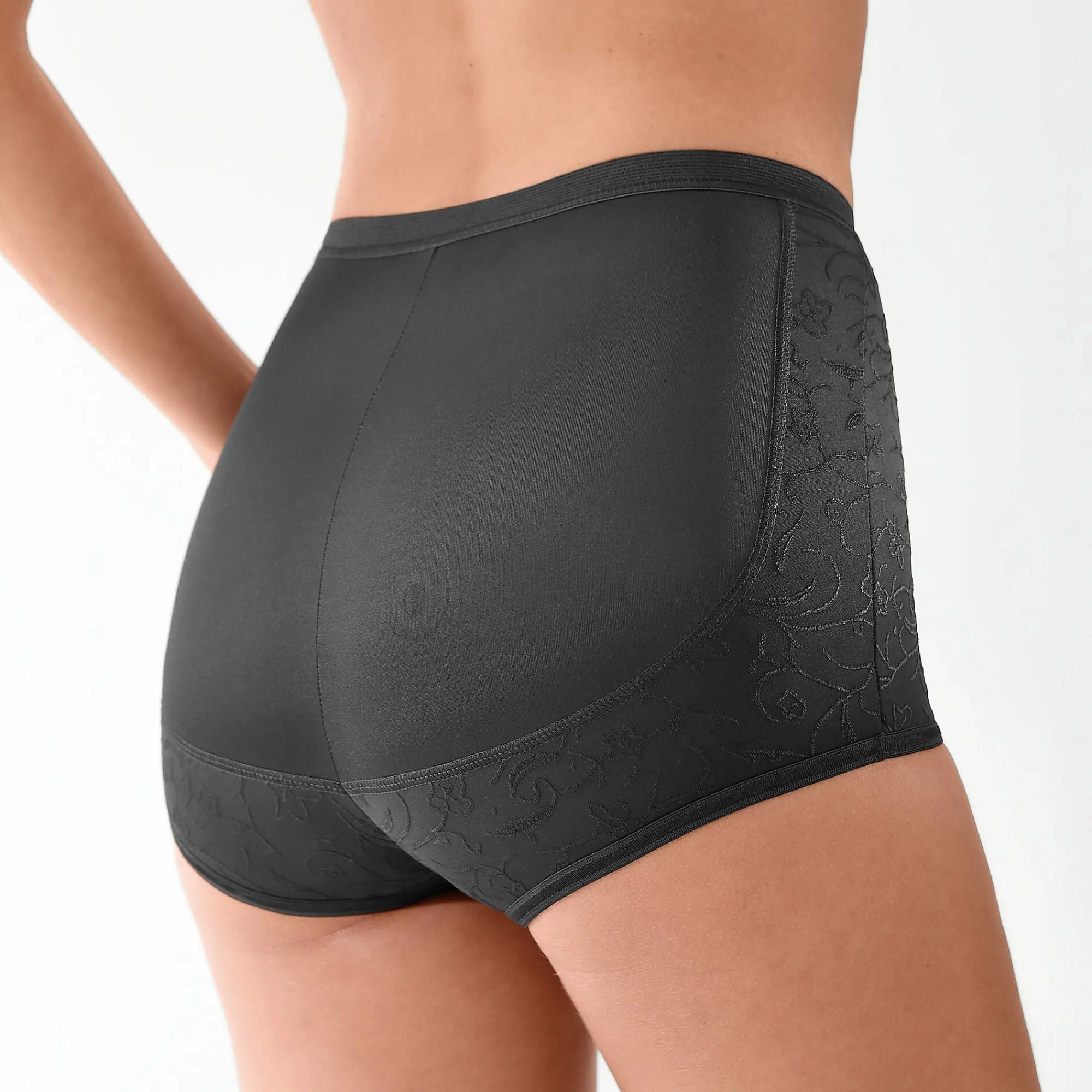 Slip En Shorty<Blancheporte Broekje met dubbel effect - gematigde steun zwart