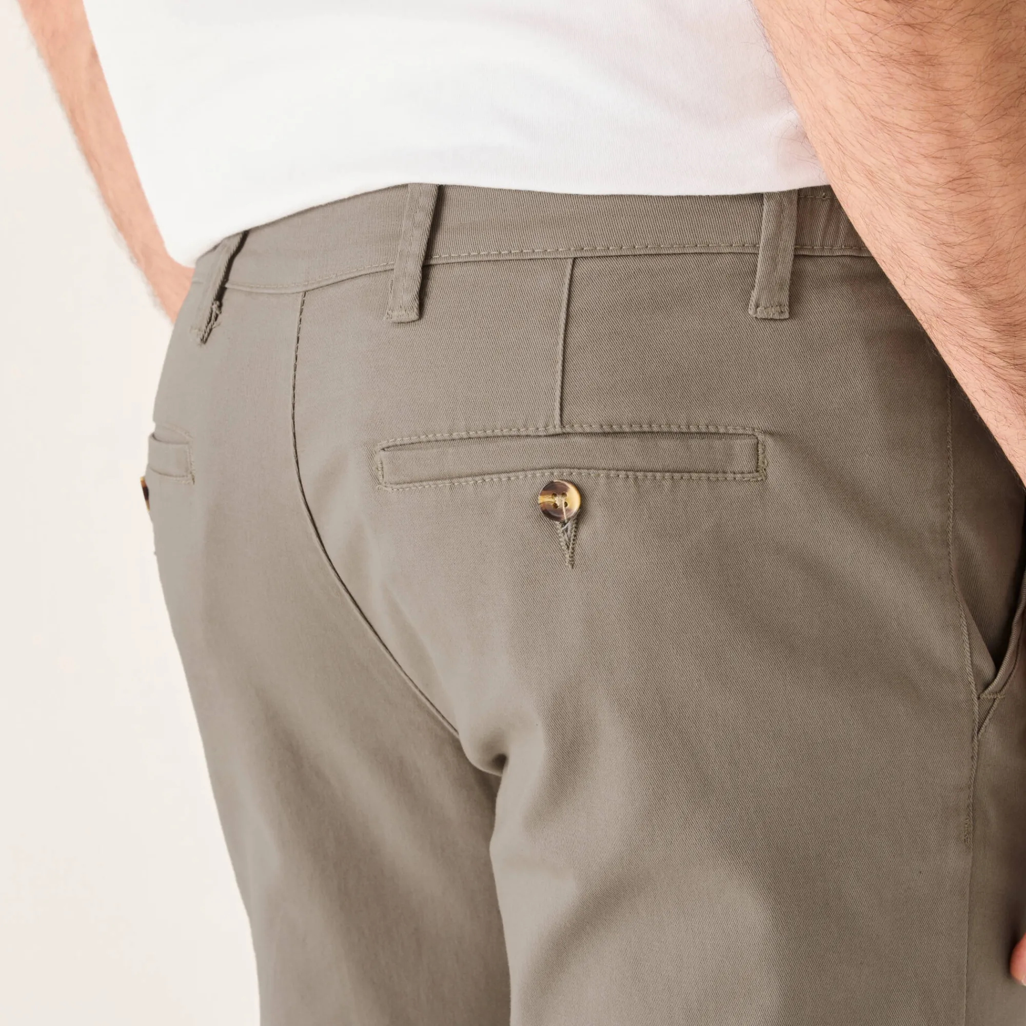 Broek<Blancheporte Chino broek met elastische tailleband opzij taupe