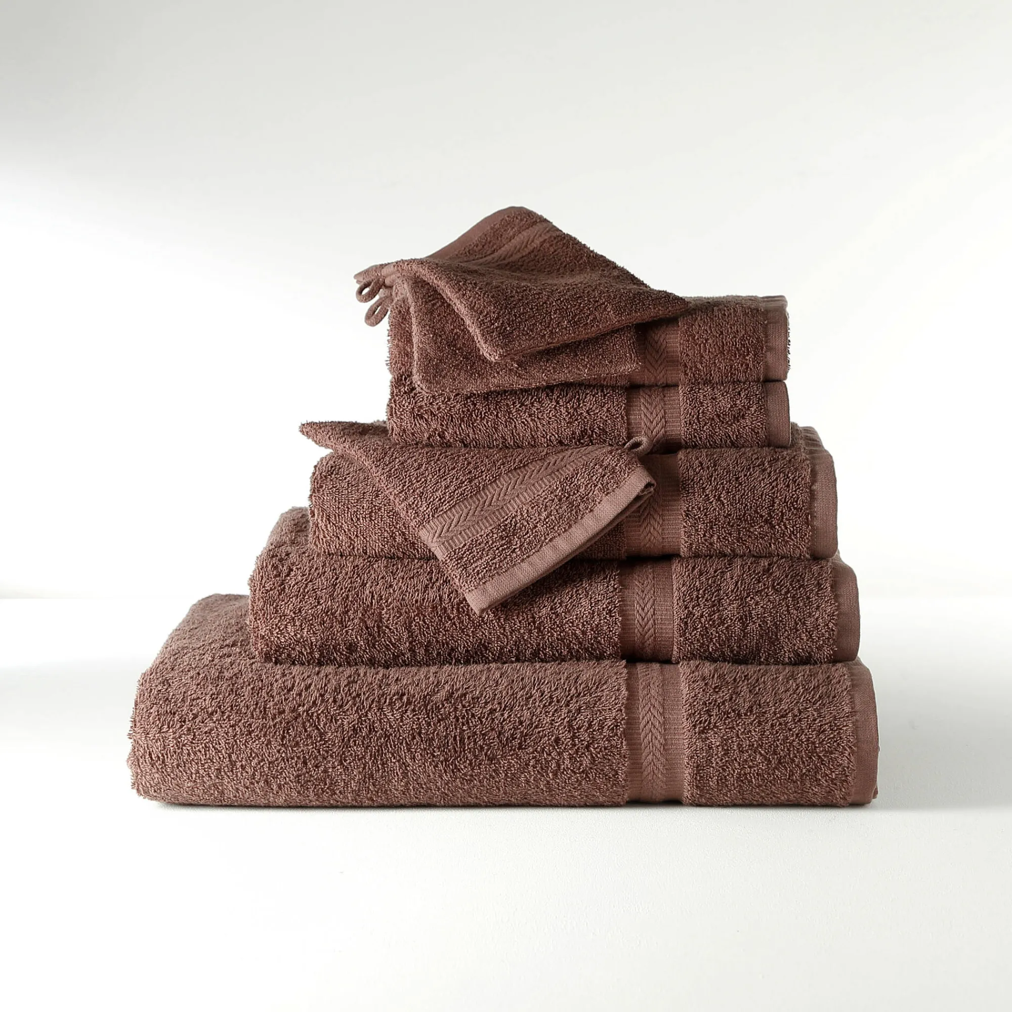 Badhanddoek<Colombine Collectie effen handdoeken 420 g/m2 met zacht comfort chocolade
