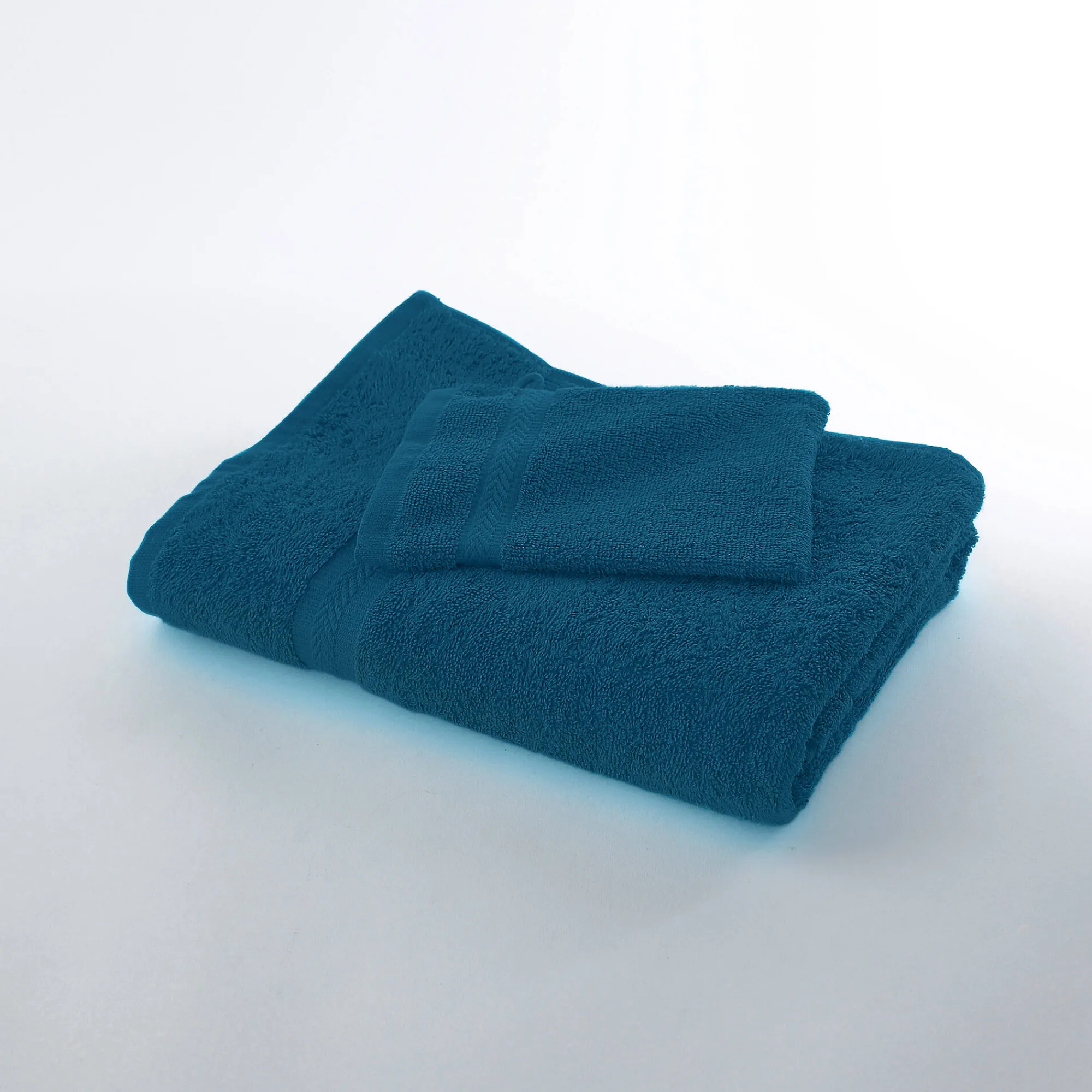 Badhanddoek<Colombine Collectie effen handdoeken 420 g/m2 met zacht comfort pauwblauw
