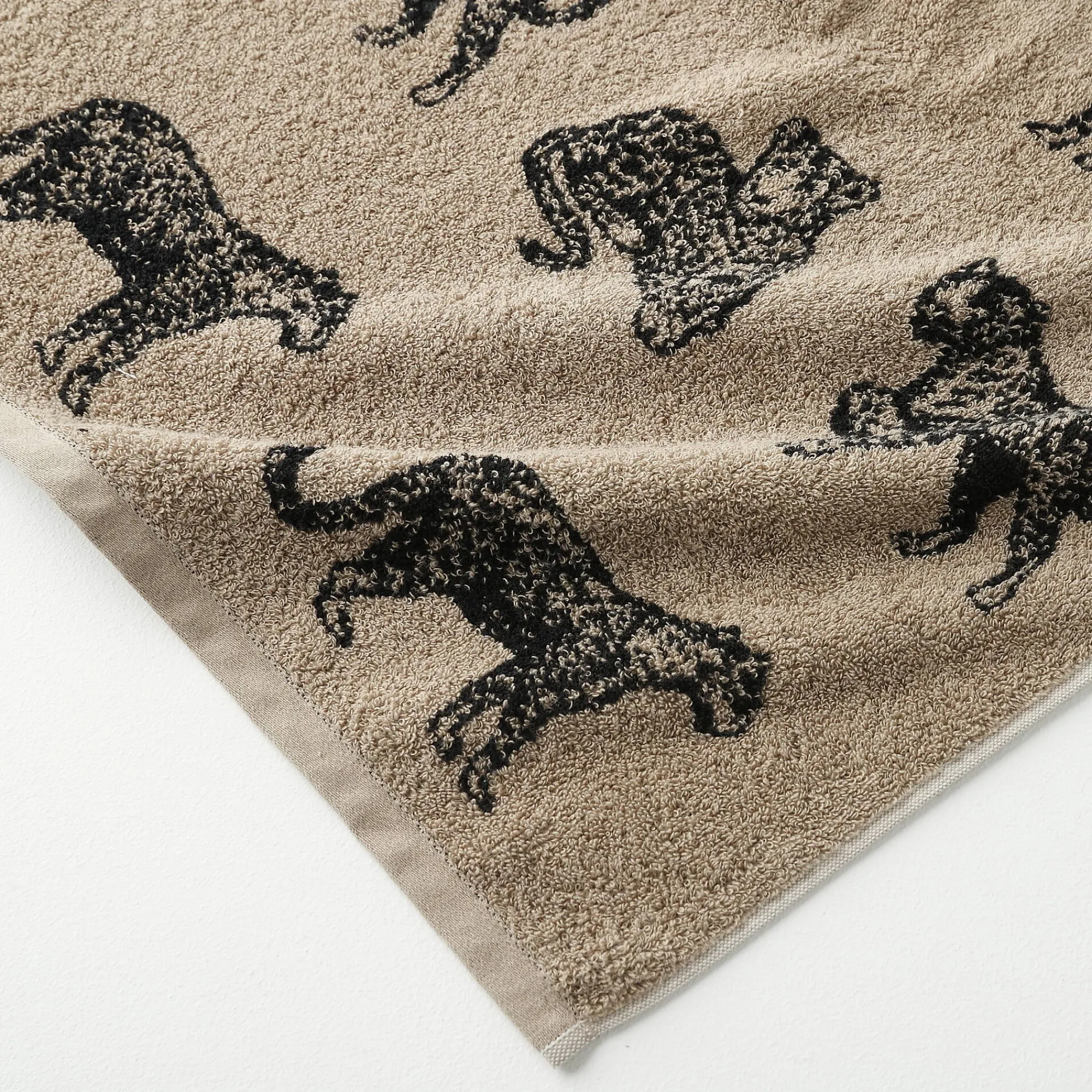 Badhanddoek<Blancheporte Collectie handdoeken in jacquard met luipaardmotief 450 g/m2 beige / zwart